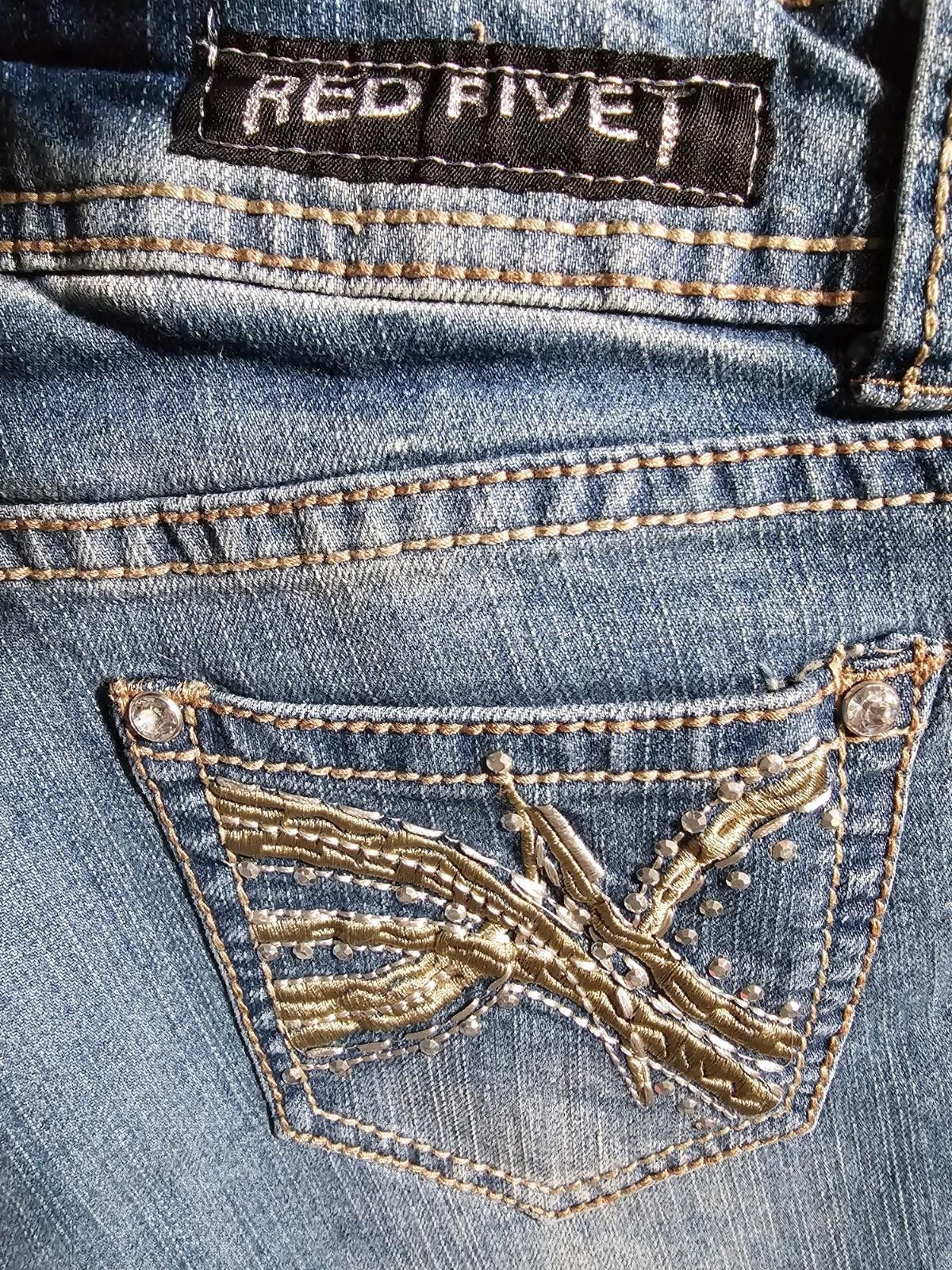 Designer Red Rivet Juniors Denim Cuffed Shorts Sz 1 Distressed Bling Size 30" / US 8 / IT 44 - 5 Thumbnail