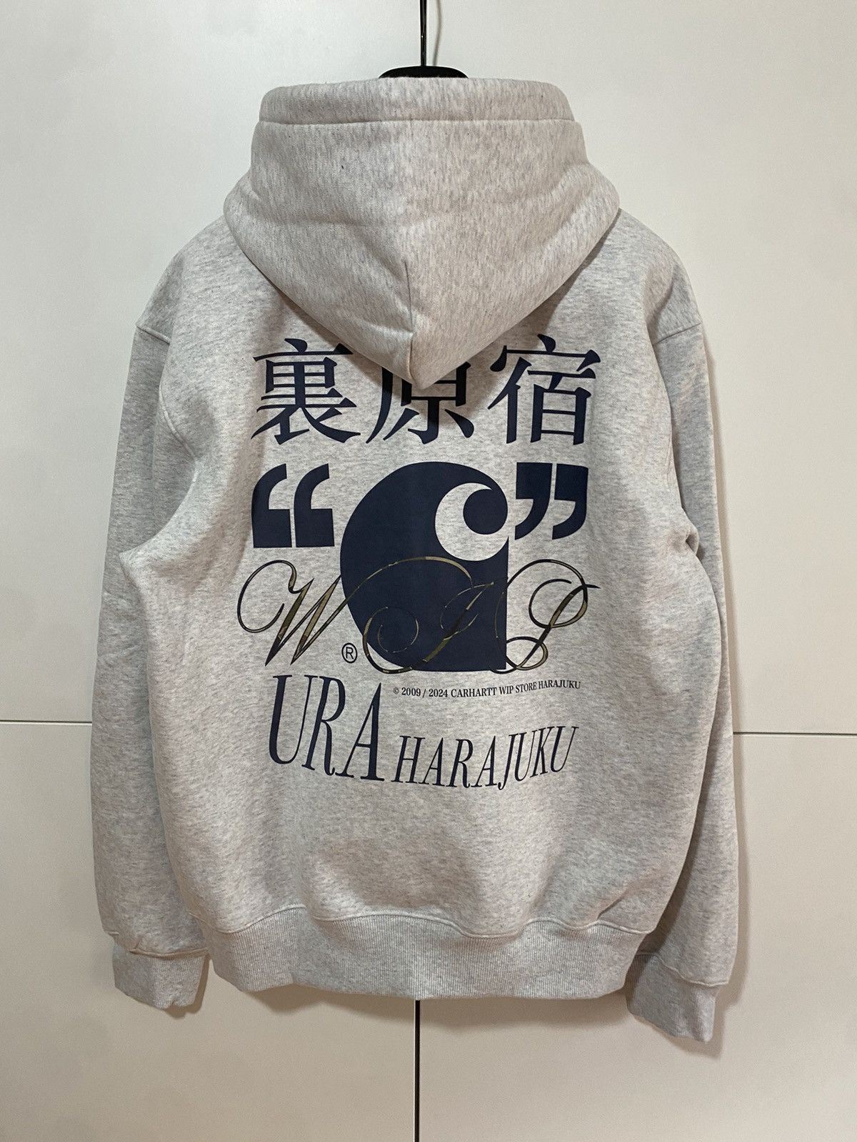 Carhartt Wip Carhartt Wip Open store Shibuya sweatshirt size M gray white Size US M / EU 48-50 / 2 - 6 Thumbnail
