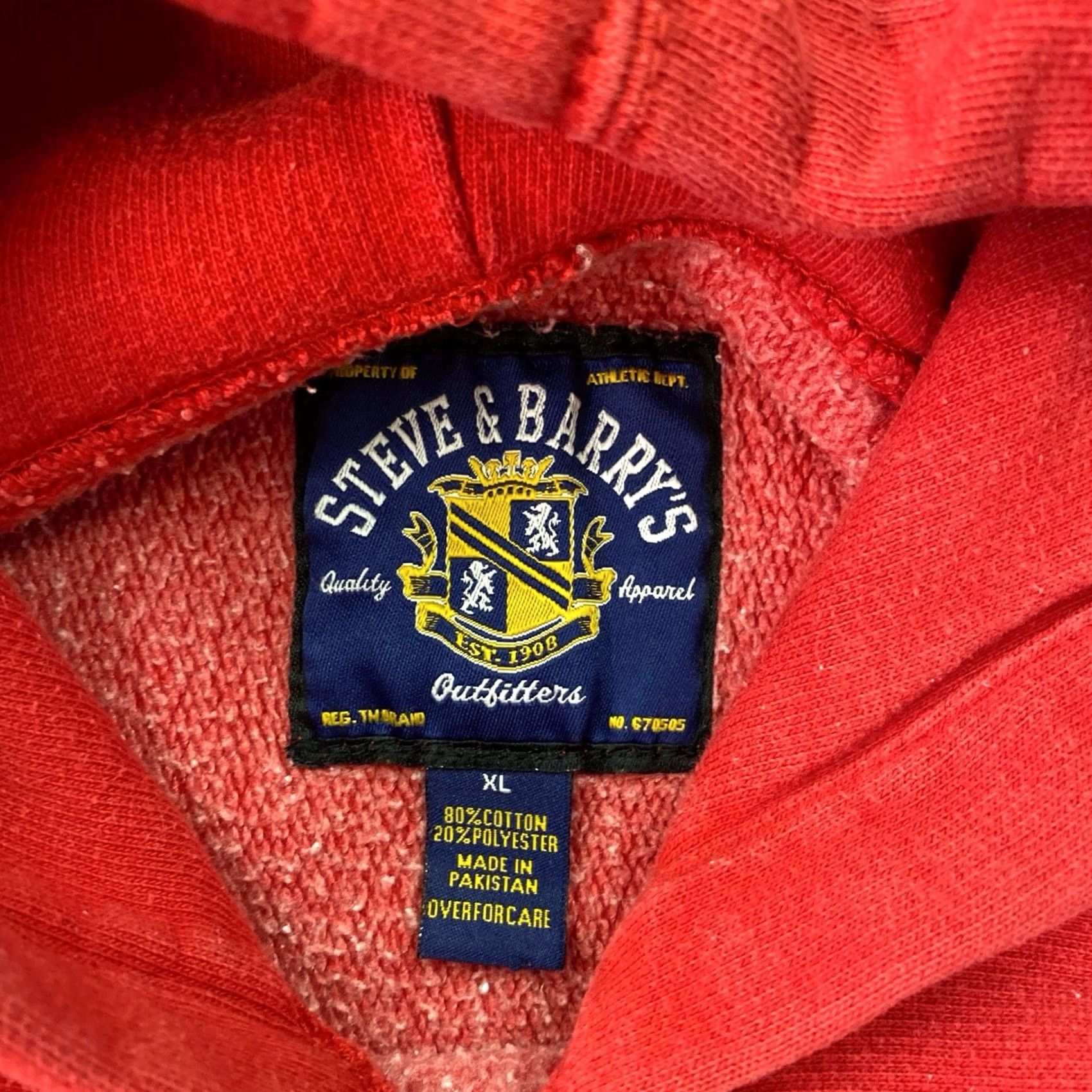 Vintage VINTAGE Wisconsin Badgers Hoodie Mens XL Embroidered Steve & Barrys Red Pullover Size US XL / EU 56 / 4 - 2 Thumbnail