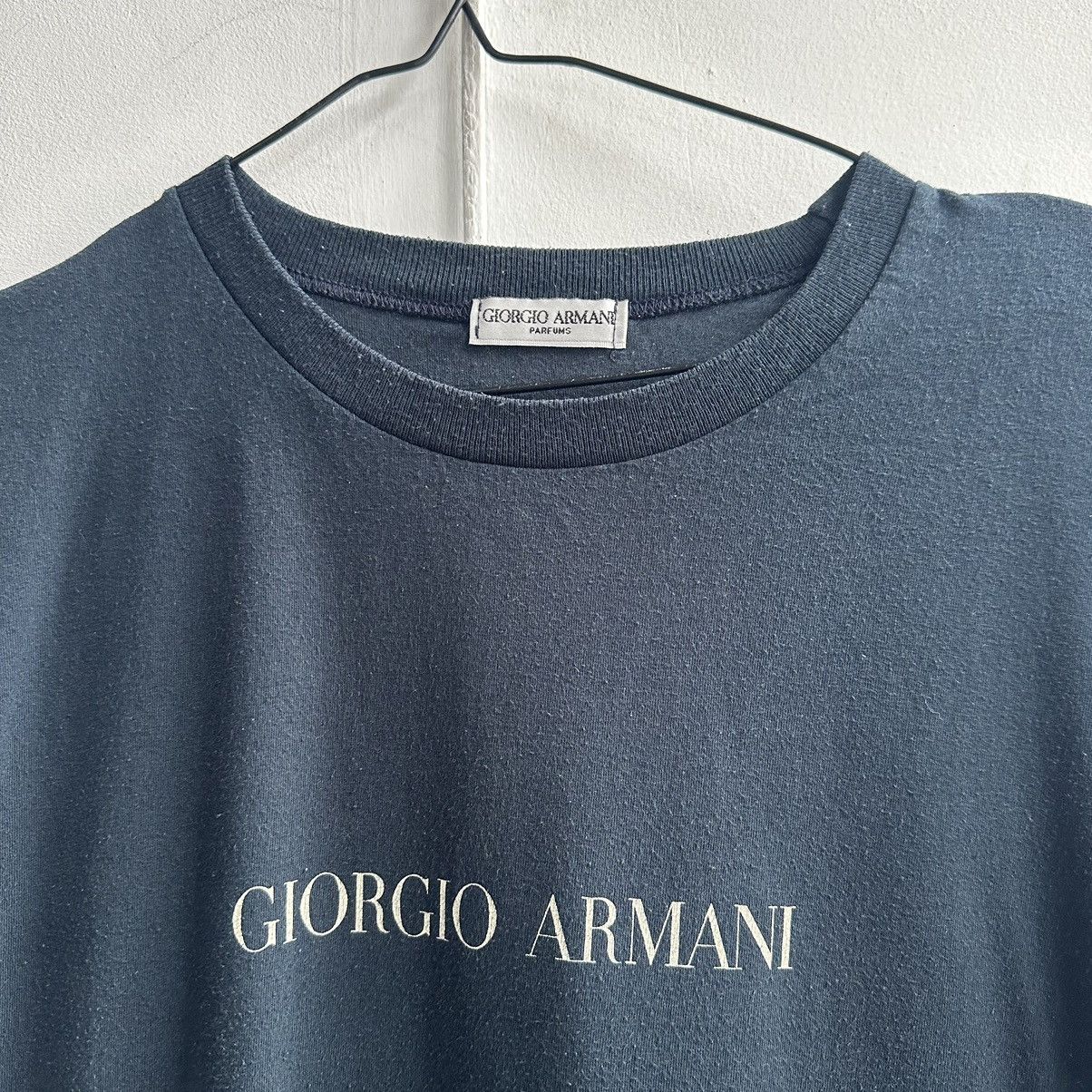 Emporio Armani Vintage giorgio Armani big logo T-Shirt Size US L / EU 52-54 / 3 - 11 Thumbnail