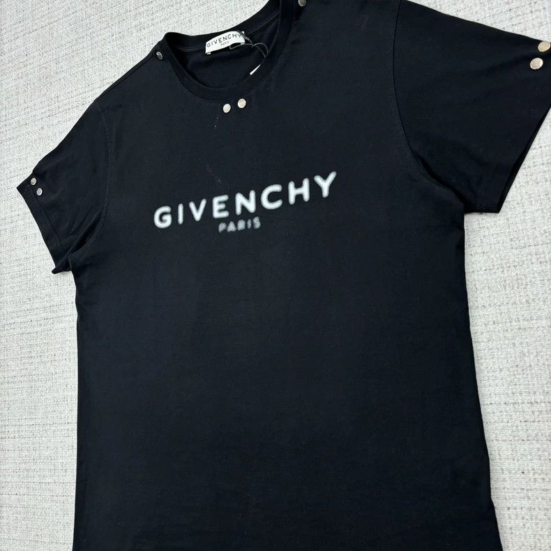Givenchy Givenchy Faded lettering print round neck short-sleeve 2505 Size US XS / EU 42 / 0 - 4 Thumbnail