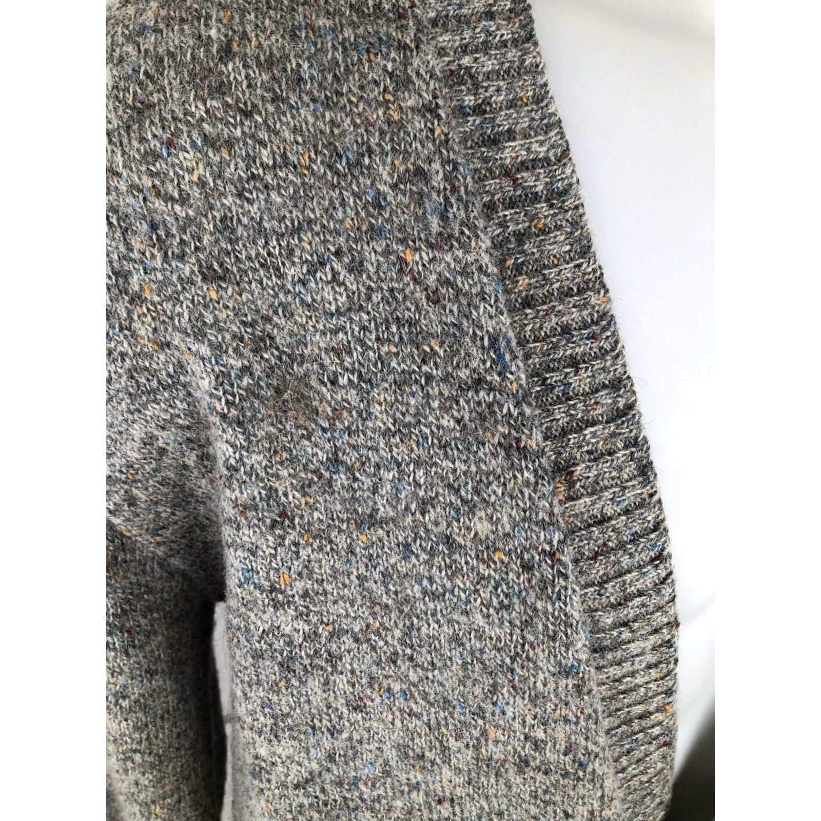 Vintage Robert Bruce / UNION MADE Vtg. XL TALL Wool Blend Cardigan Knit Sweater - EXC. - Gray / Blue / Red / Gold Mens Cardigan Breezeway C4 Size US XL / EU 56 / 4 - 3 Thumbnail