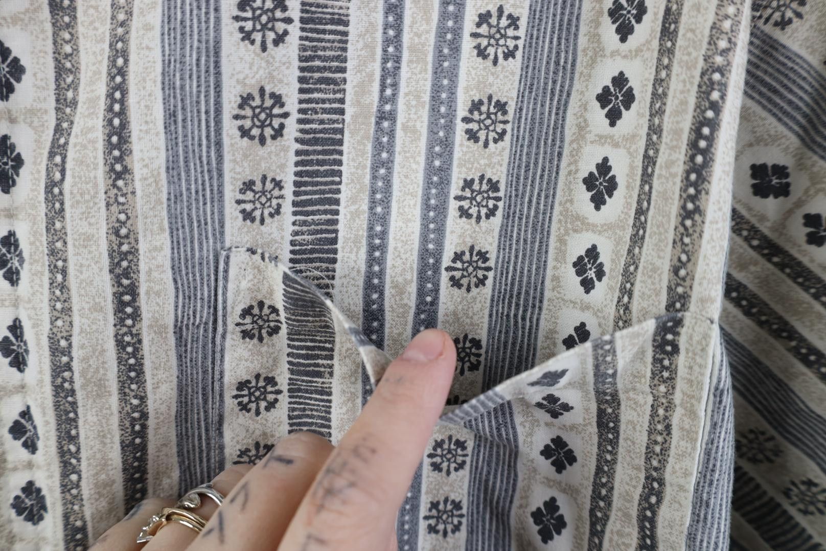 Vintage Vintage 90s Streetwear Striped Baggy Collared Button Shirt Size US XL / EU 56 / 4 - 4 Thumbnail