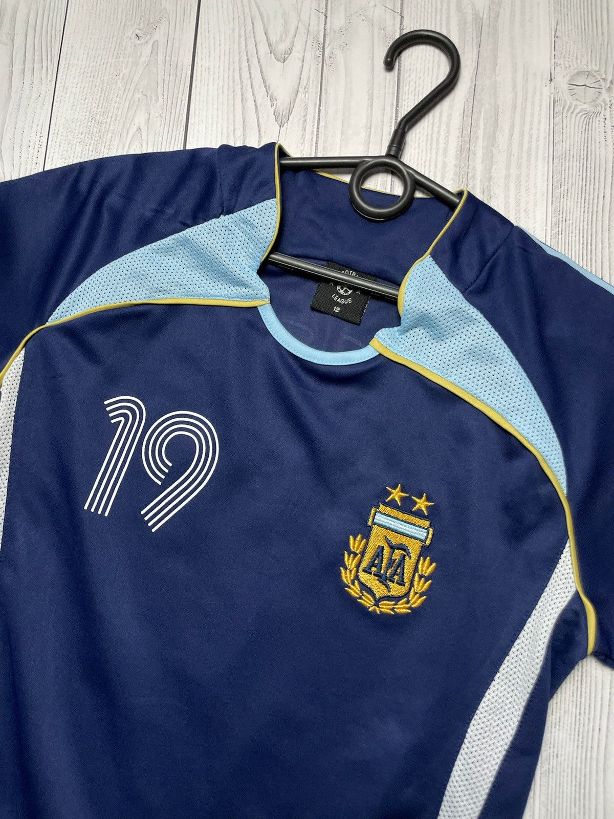Vintage Vintage Argentina soccer tee 19 Messi rare size 12 Size M / US 6-8 / IT 42-44 - 3 Thumbnail