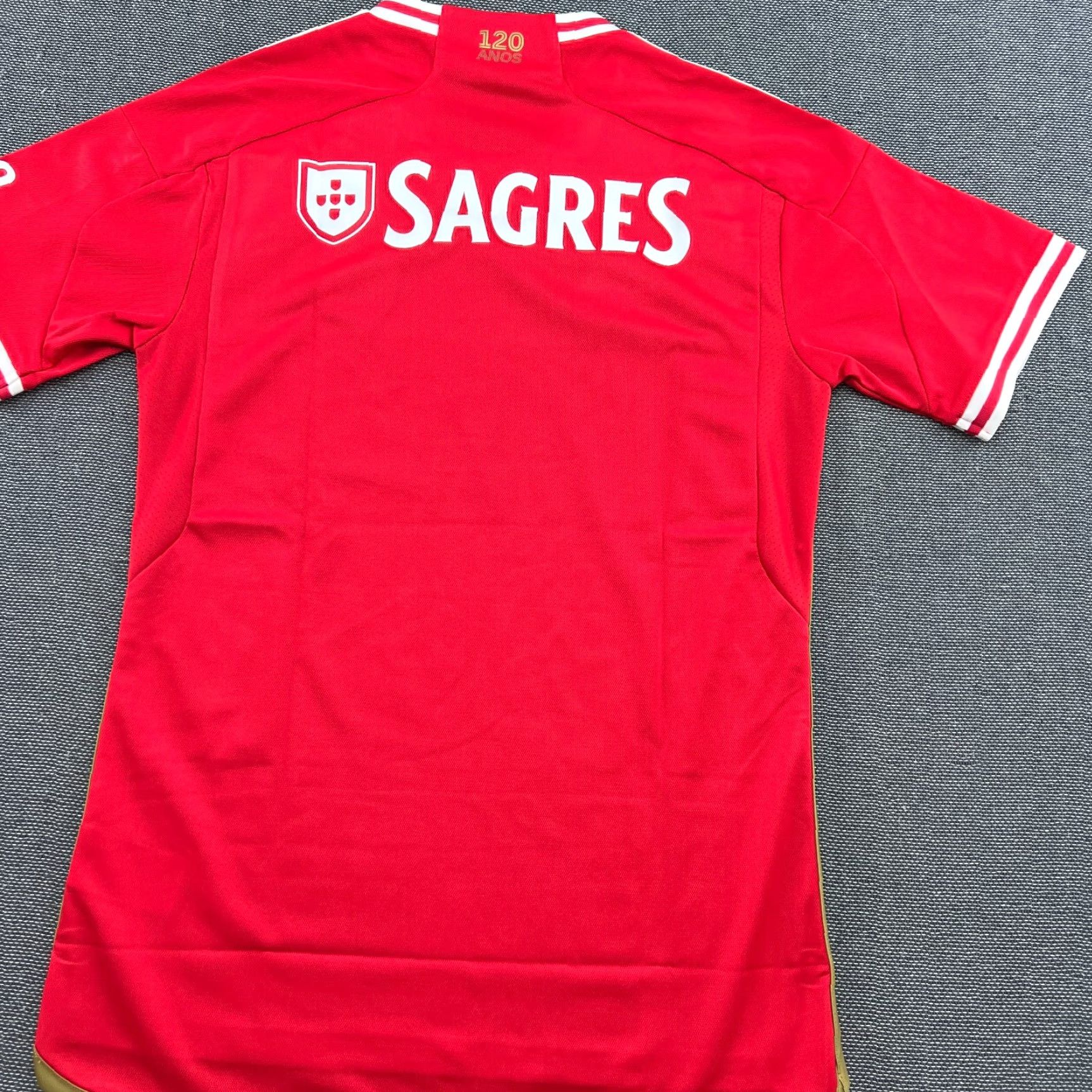 Adidas BNWT Benfica Adidas 2023-2024 Home Football Jersey Mens Small Adult Red Shirt Size US S / EU 44-46 / 1 - 2 Thumbnail