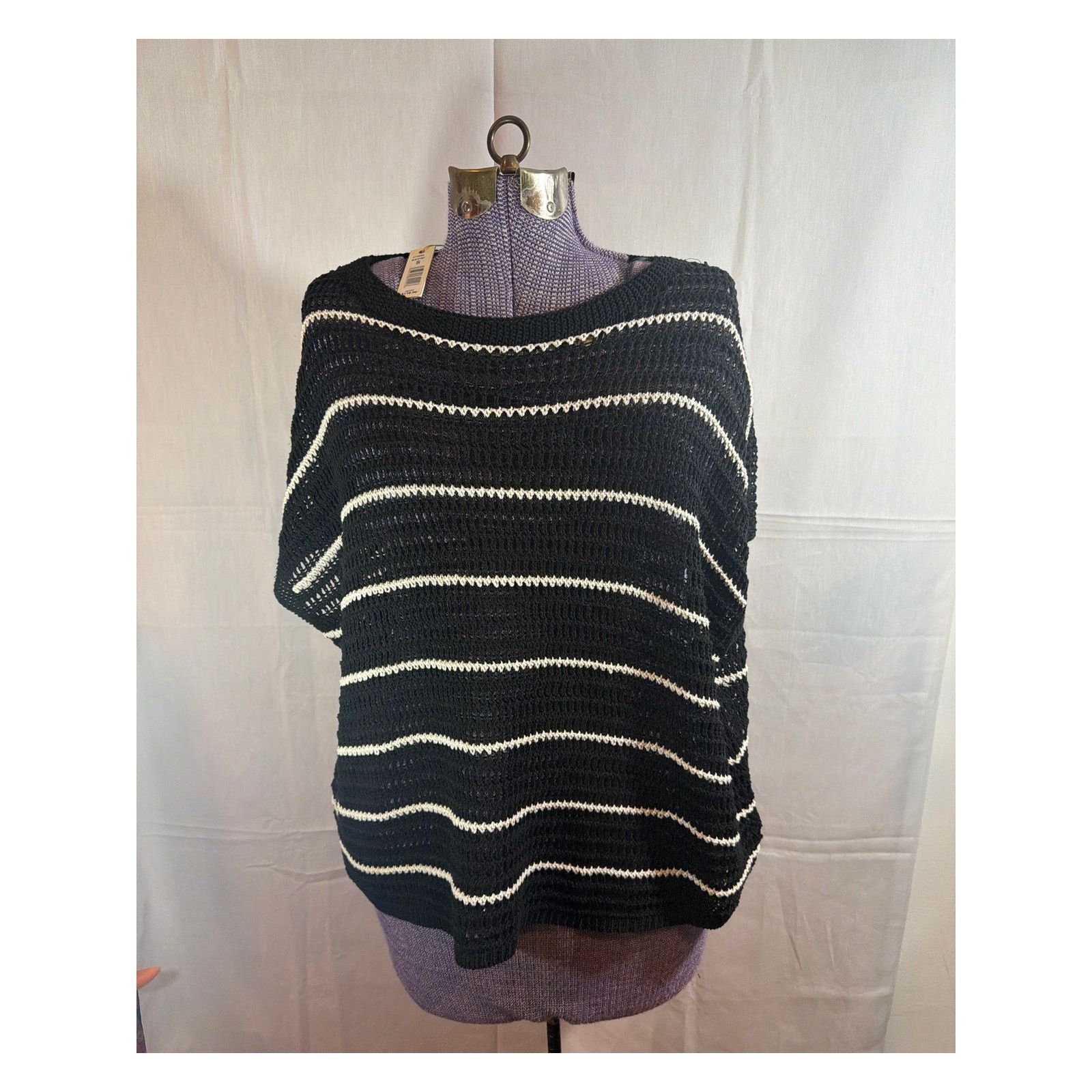 Other Max Studio Pointelle Short Sleeve Sweater Top Women’s Small Size S / US 4 / IT 40 - 1 Thumbnail
