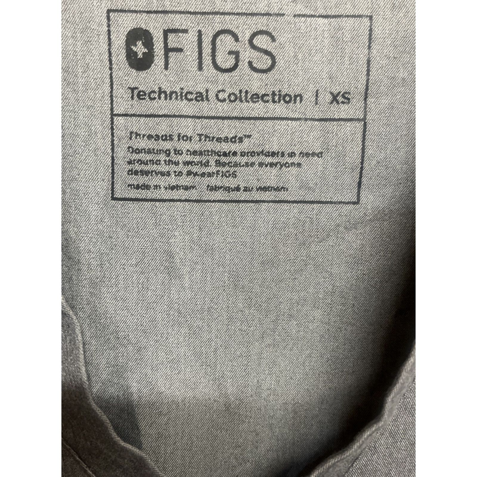 Vintage FIGS Scrub Top Womens Gray V Neck Three Pocket Size XS FW1100 Casma Comfort Surgical Medical Shirt Size XS / US 0-2 / IT 36-38 - 3 Thumbnail