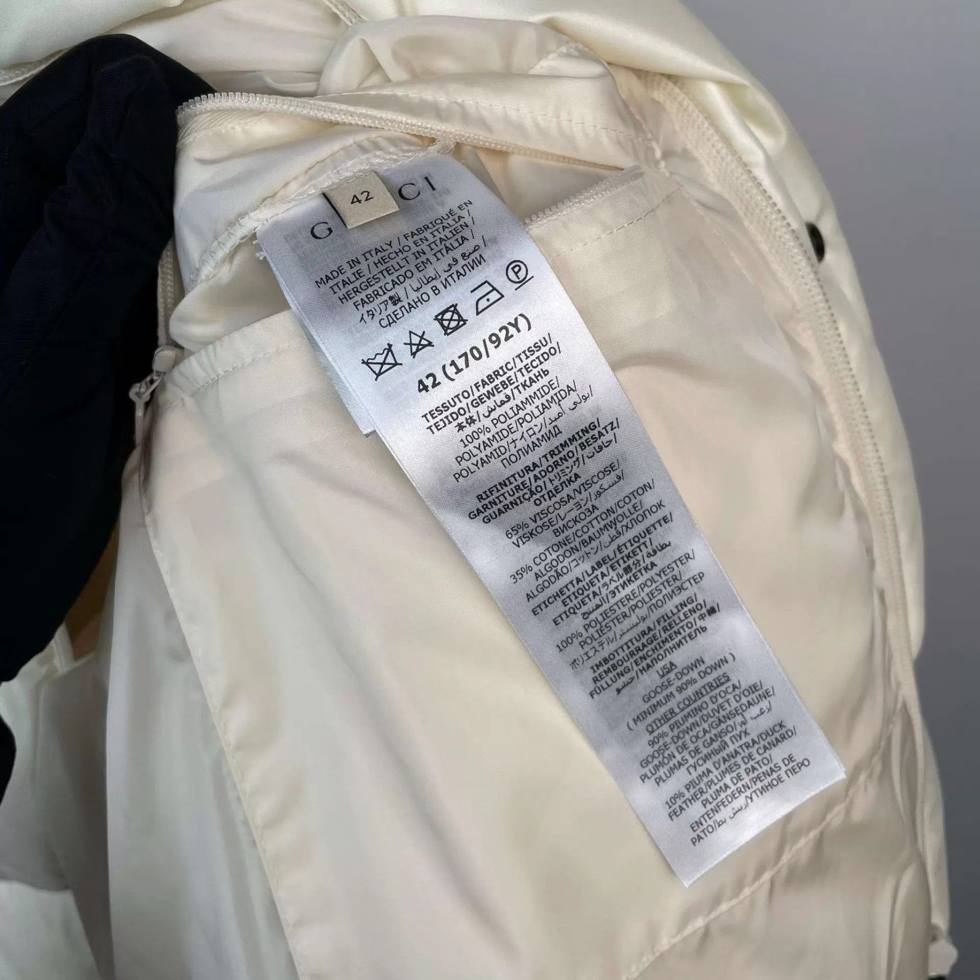 Gucci Gucci color blocked puffer jacket size 42 Size M / US 6-8 / IT 42-44 - 5 Thumbnail