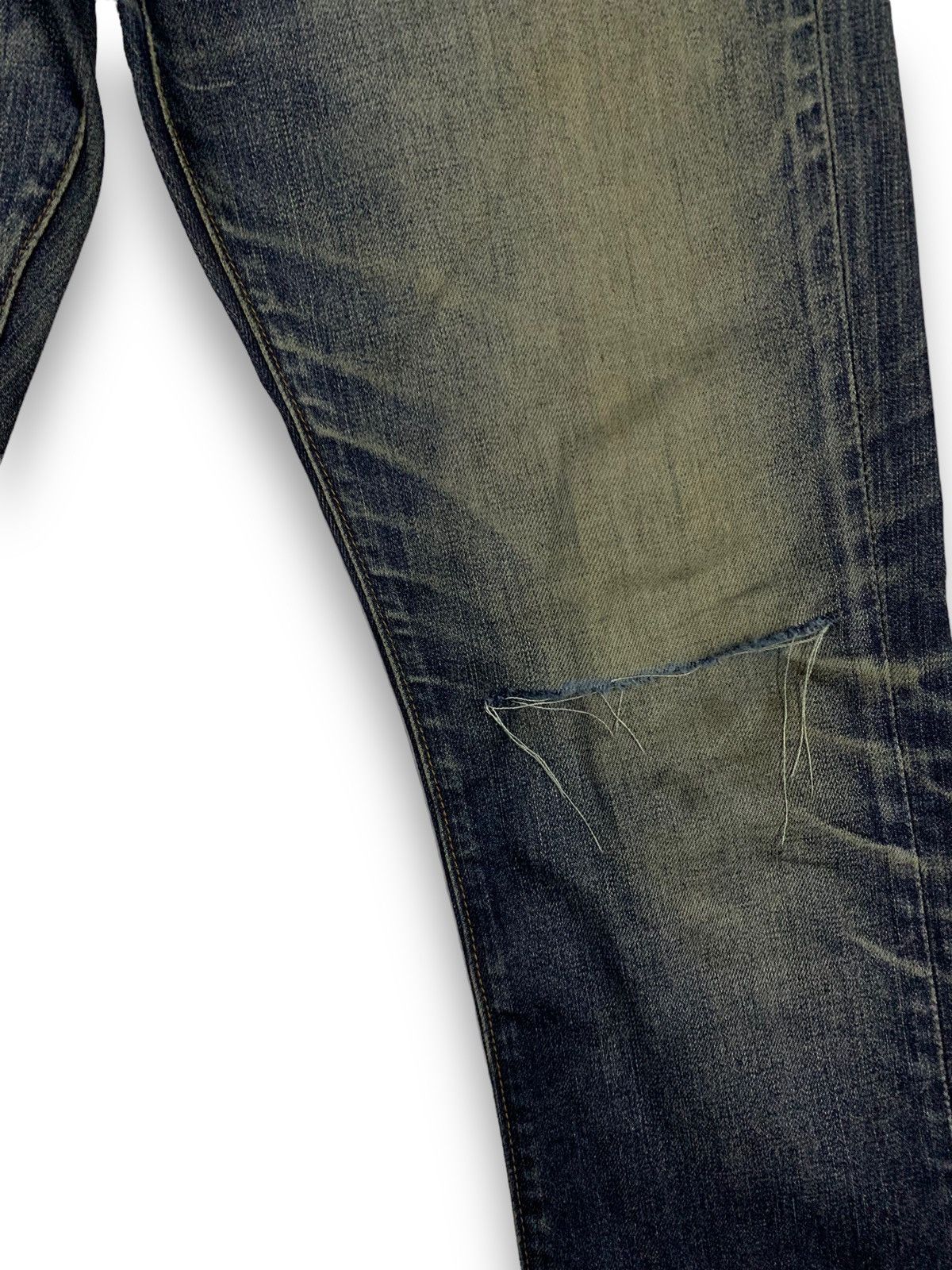 Gap Vintage Gap 1969 Dark Blue Wash Slim Distressed Jeans Size US 30 / EU 46 - 8 Thumbnail