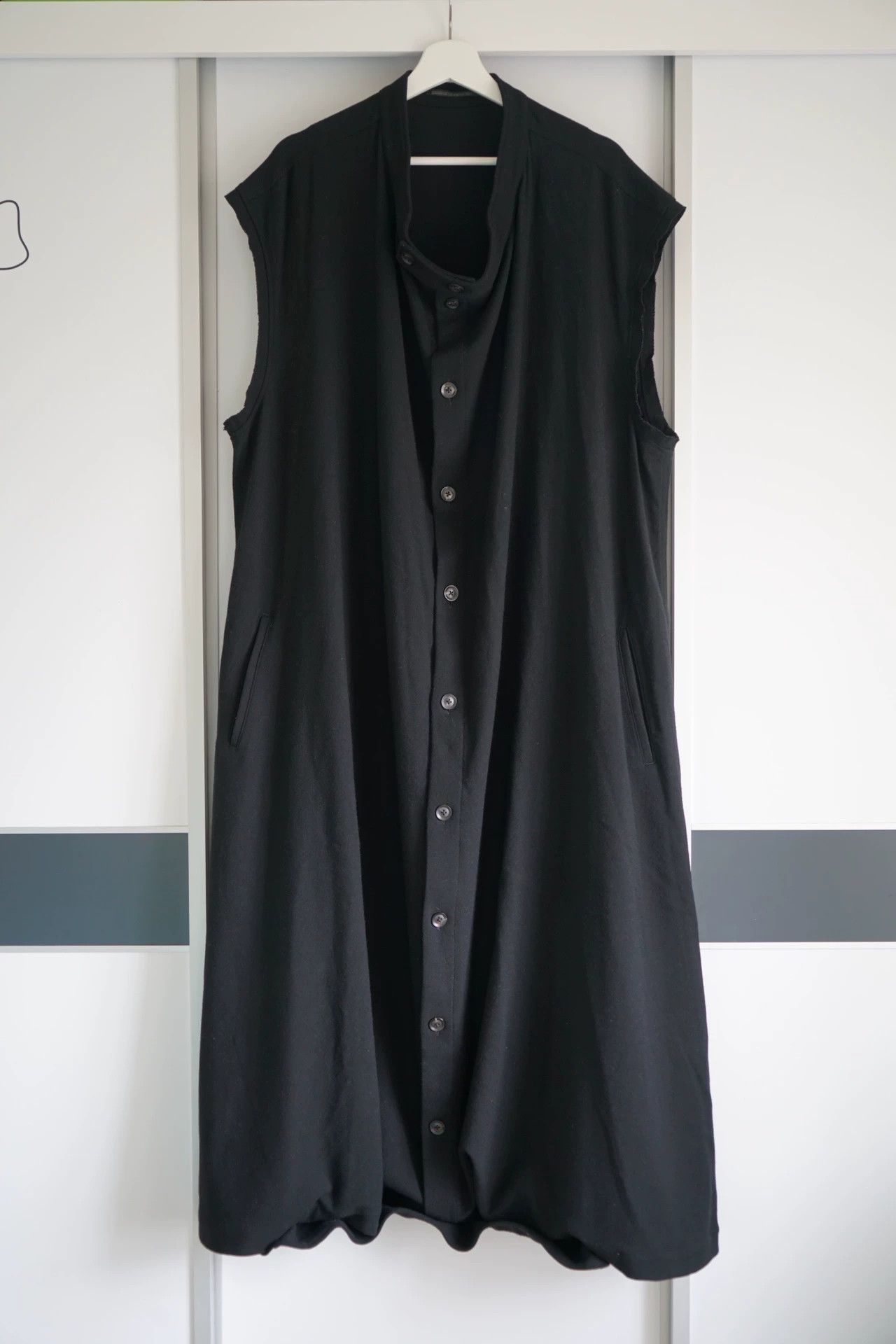 Yohji Yamamoto Yohji Yamamoto 18AW Mens Sleeveless Wool Robe Coat Size US S / EU 44-46 / 1 - 2 Thumbnail