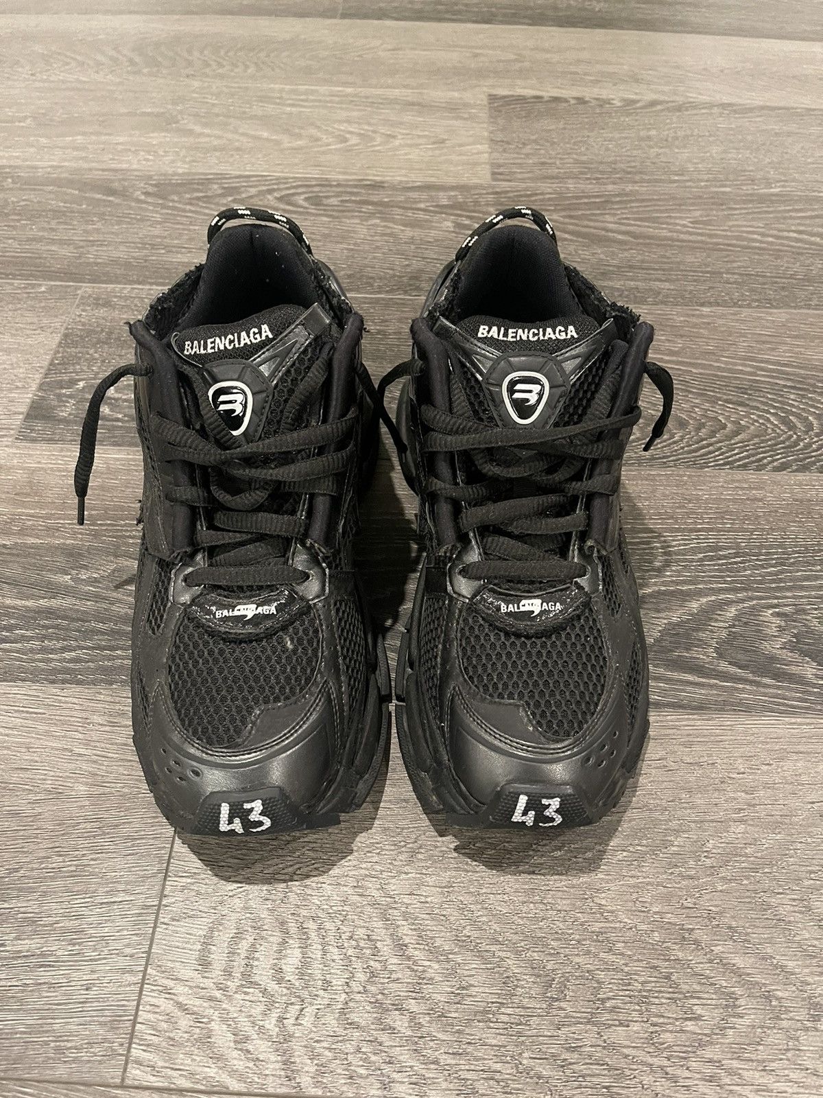 BALENCIAGA RUNNERS BLACK