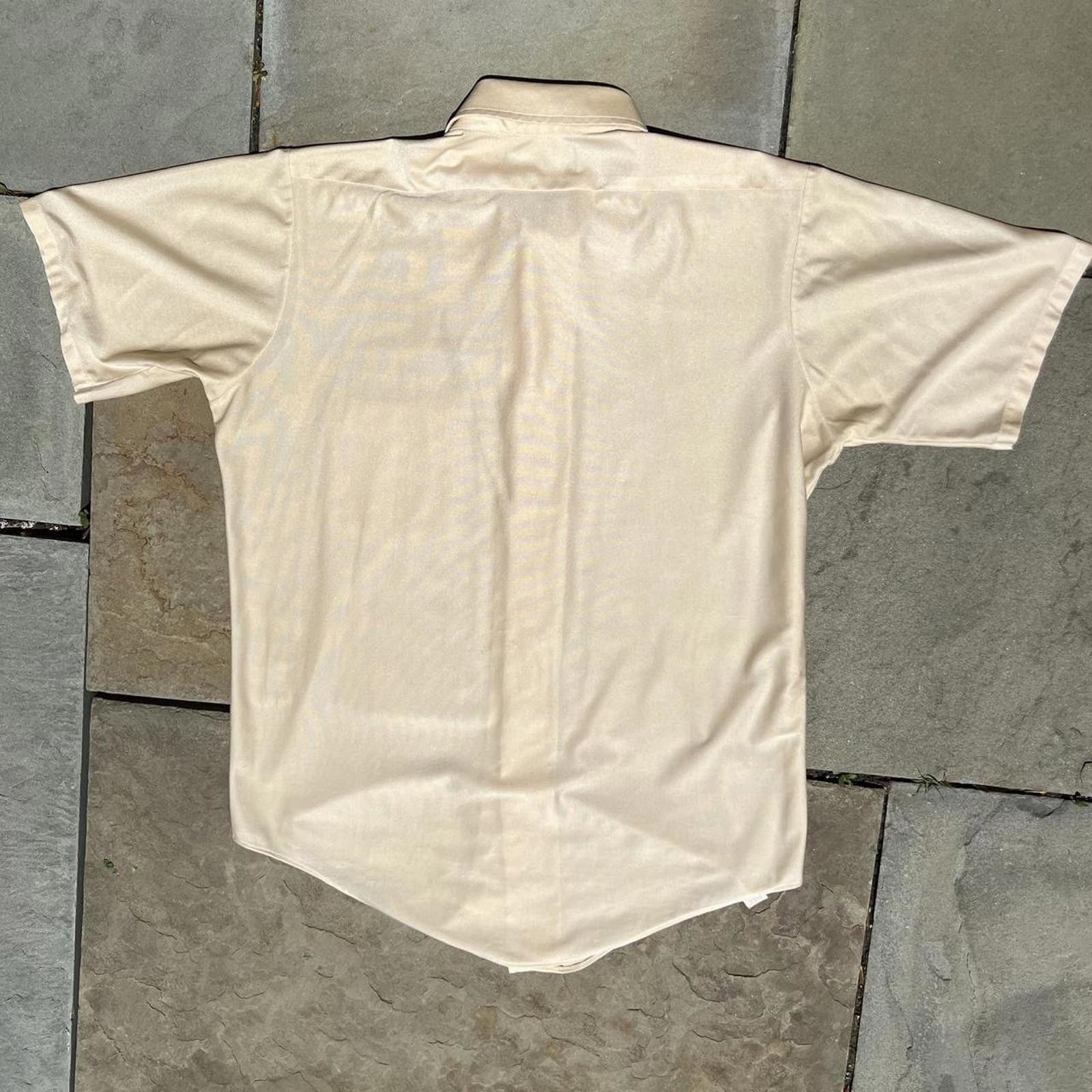Van Heusen Vintage 70s Pale Yellow Qiana Nylon Short Sleeve Club Shirt Size US L / EU 52-54 / 3 - 4 Thumbnail