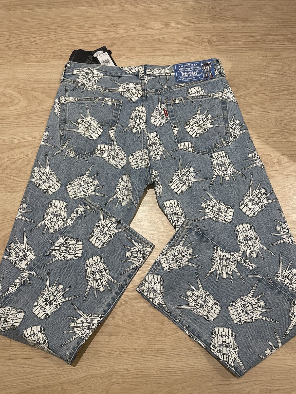 Levi's Levis vs Gundam Full Prints Jeans new with tag Size US 34 / EU 50 - 4 Thumbnail