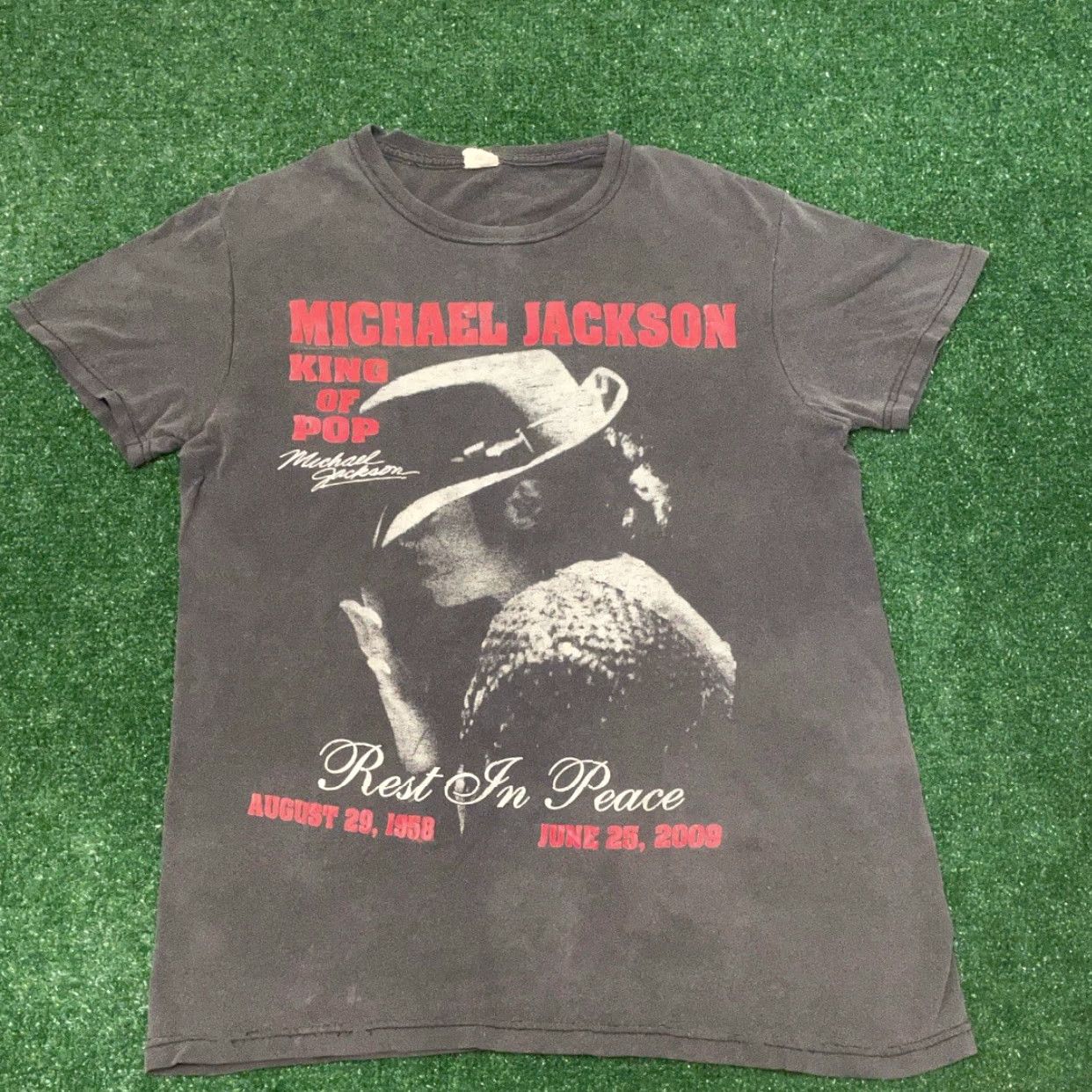 Vintage VINTAGE Michael Jackson Memorial Tee Shirt 2009 Womens Size Small Black 90s Rap Tee Mens Womens Shirts Size S / US 4 / IT 40 - 3 Thumbnail