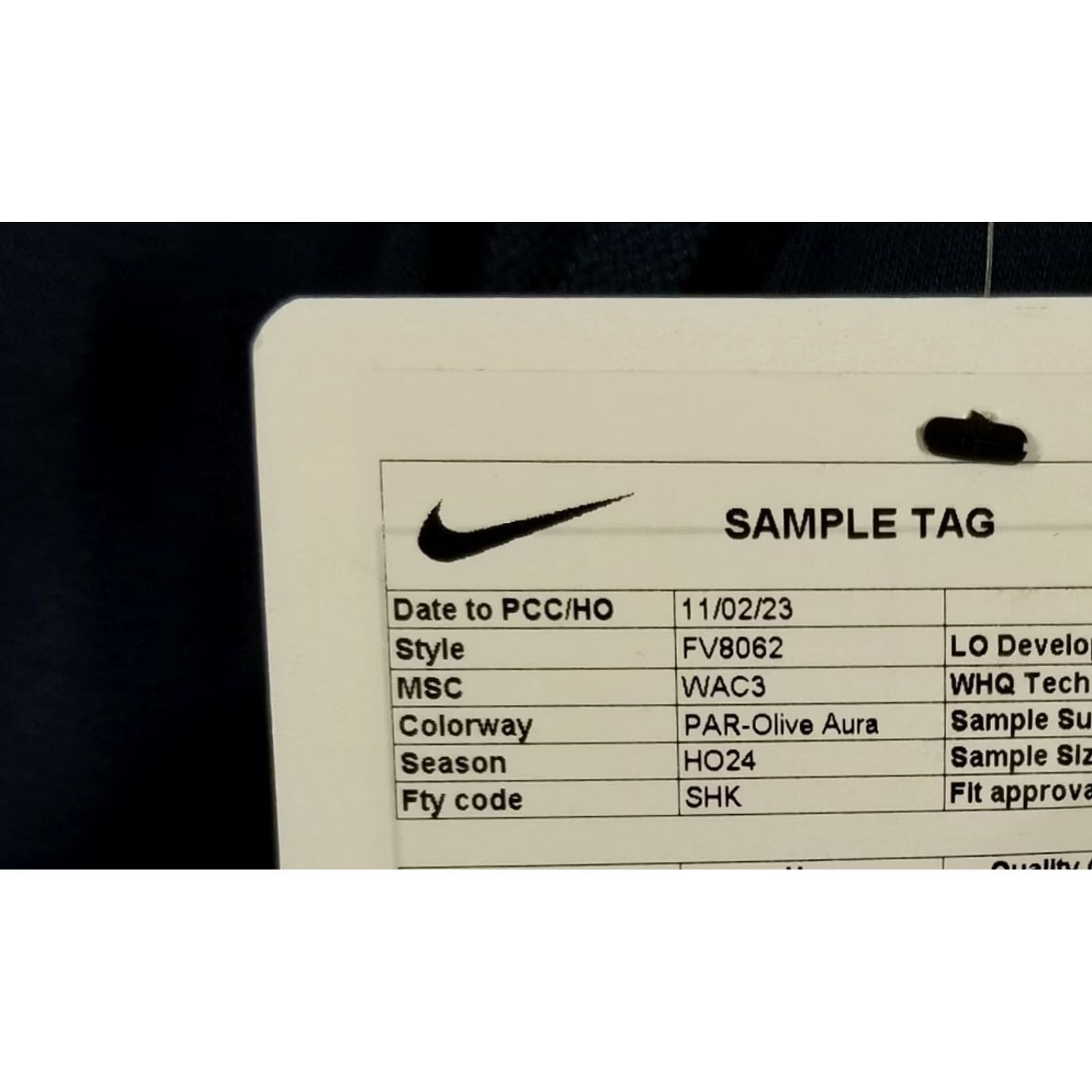 Nike Nike Women Jogger Pants XS? Size 28" / US 6 / IT 42 - 4 Thumbnail