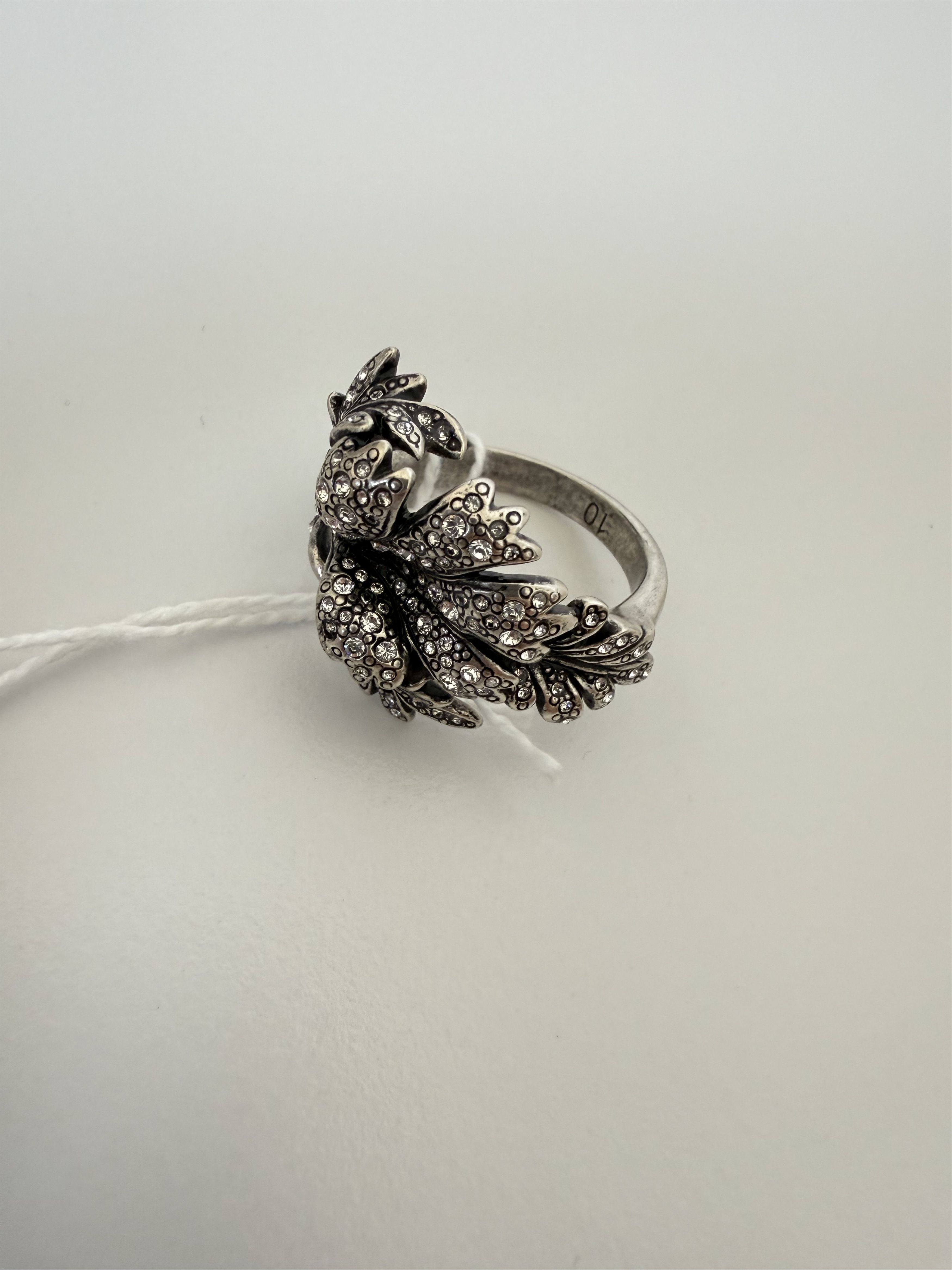 Saint Laurent Paris Saint Laurent Rhinestone Flower RIng in Metal Size ONE SIZE - 2 Thumbnail
