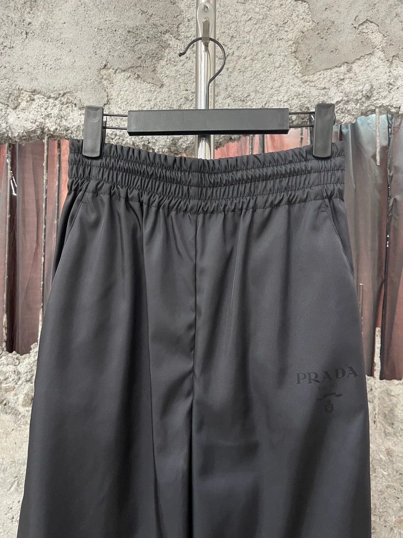 Prada Prada Dark pattern logo nylon trousers 2502-Nextarrow Size US 36 / EU 52 - 3 Thumbnail