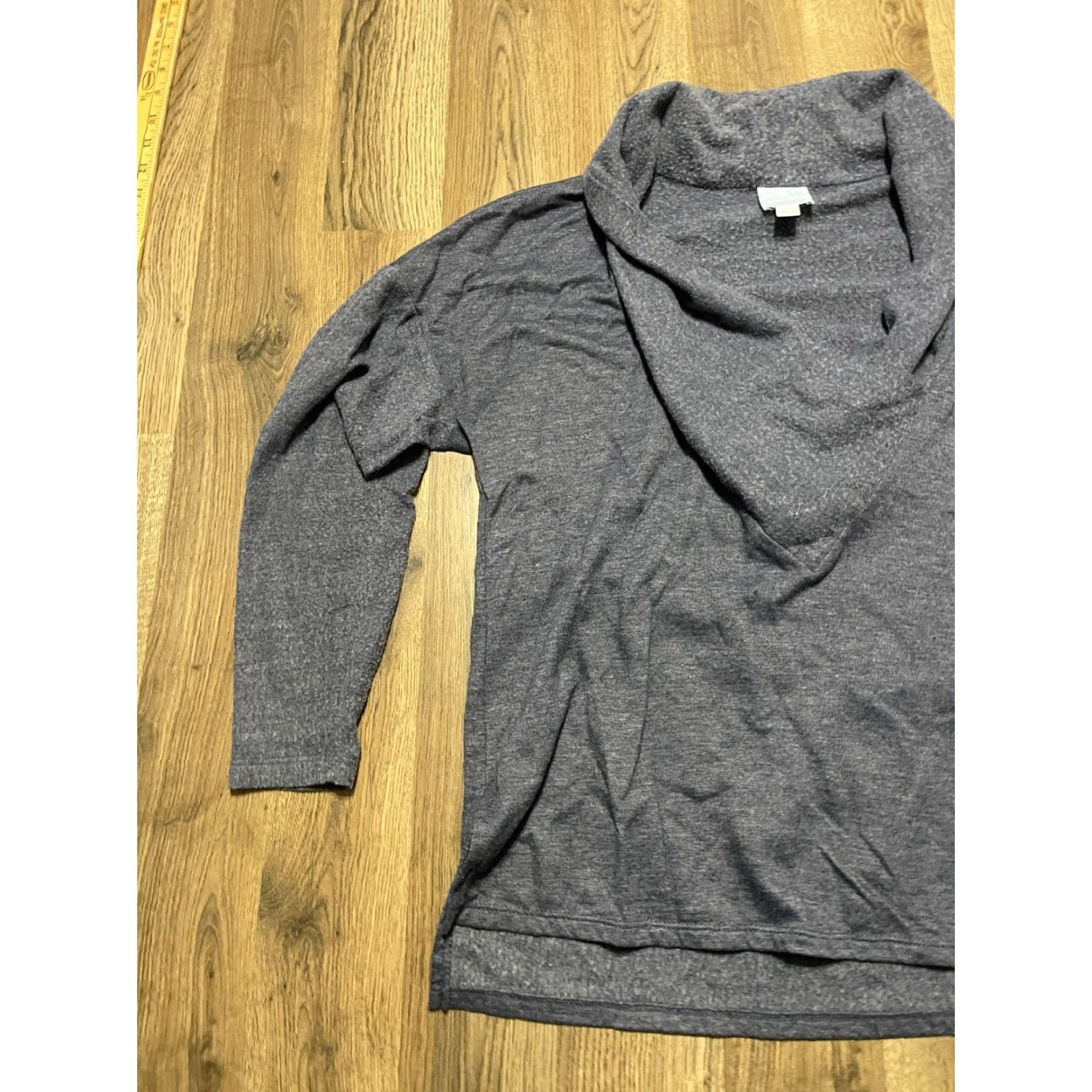 Vintage Sunday Shirt, Women's Medium, Gray, Long Sleeve, Cowl Neck, T-Shirt, Regular, Casual, Sunday, Womens, Basic, Fall, Spring, Summer Size M / US 6-8 / IT 42-44 - 3 Thumbnail