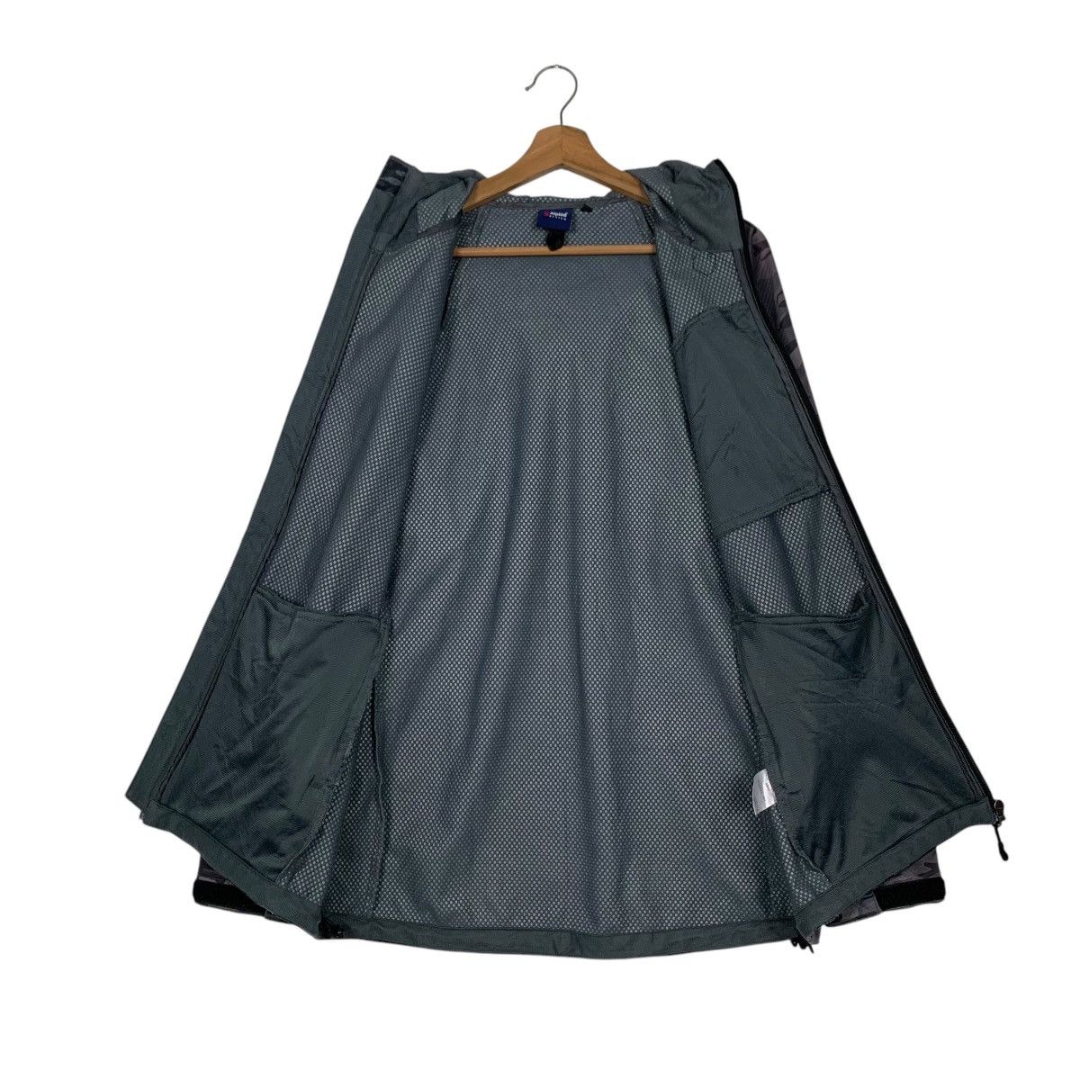 Japanese Brand ALPINE DESIGN Windbreaker Hoodie Jacket #2502-C112 Size US L / EU 52-54 / 3 - 11 Thumbnail