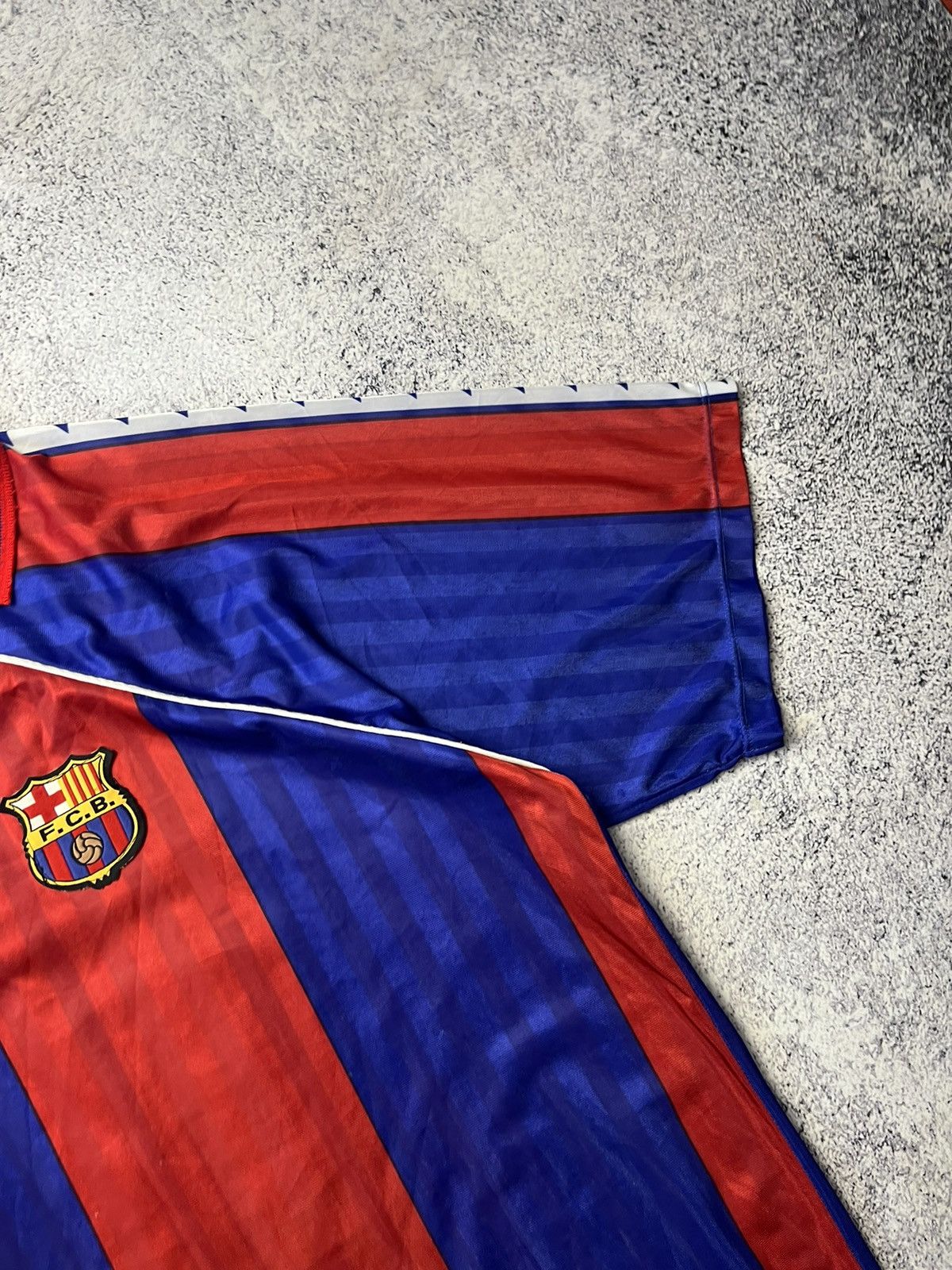 Vintage FC BARCELONA Vintage Romario #10 Football Soccer Jersey Size US L / EU 52-54 / 3 - 20 Thumbnail