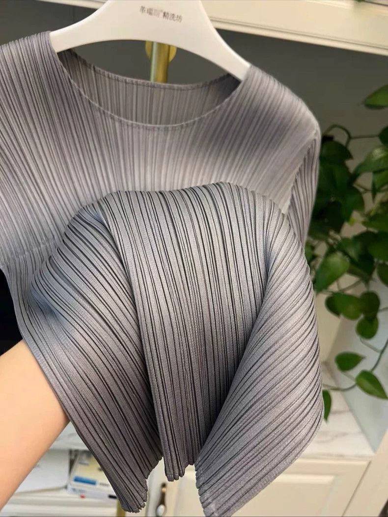 Issey Miyake issey miyake size:3 Dark grey short-sleeved shirt 2505-Nex Size XXS / US 00 / IT 34 - 2 Thumbnail