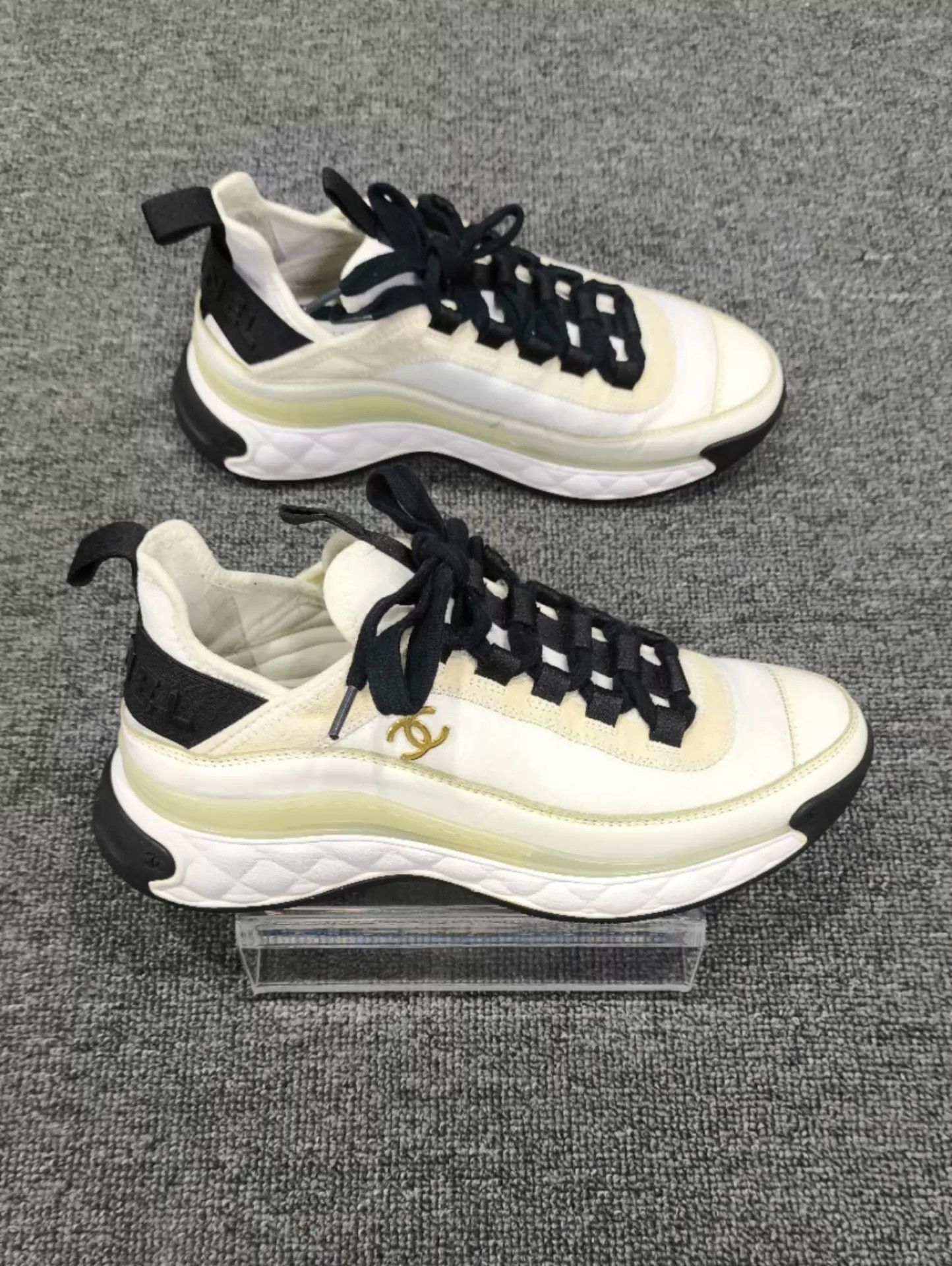 Chanel Chanel Women's Classic Metal Logo Platform Sneaker 98 New 36 Size US 5.5 / IT 35.5 - 4 Thumbnail