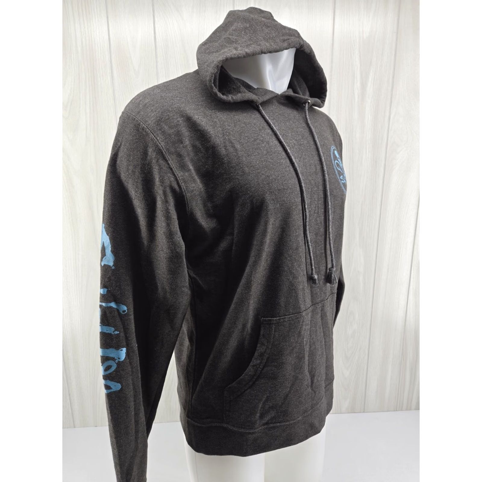 Vintage Salt Life Mens LARGE Gray Skull And Bones Graphic Hoodie Logo Kangaroo Pullover Hoodie Size US XXL / EU 58 / 5 - 5 Thumbnail