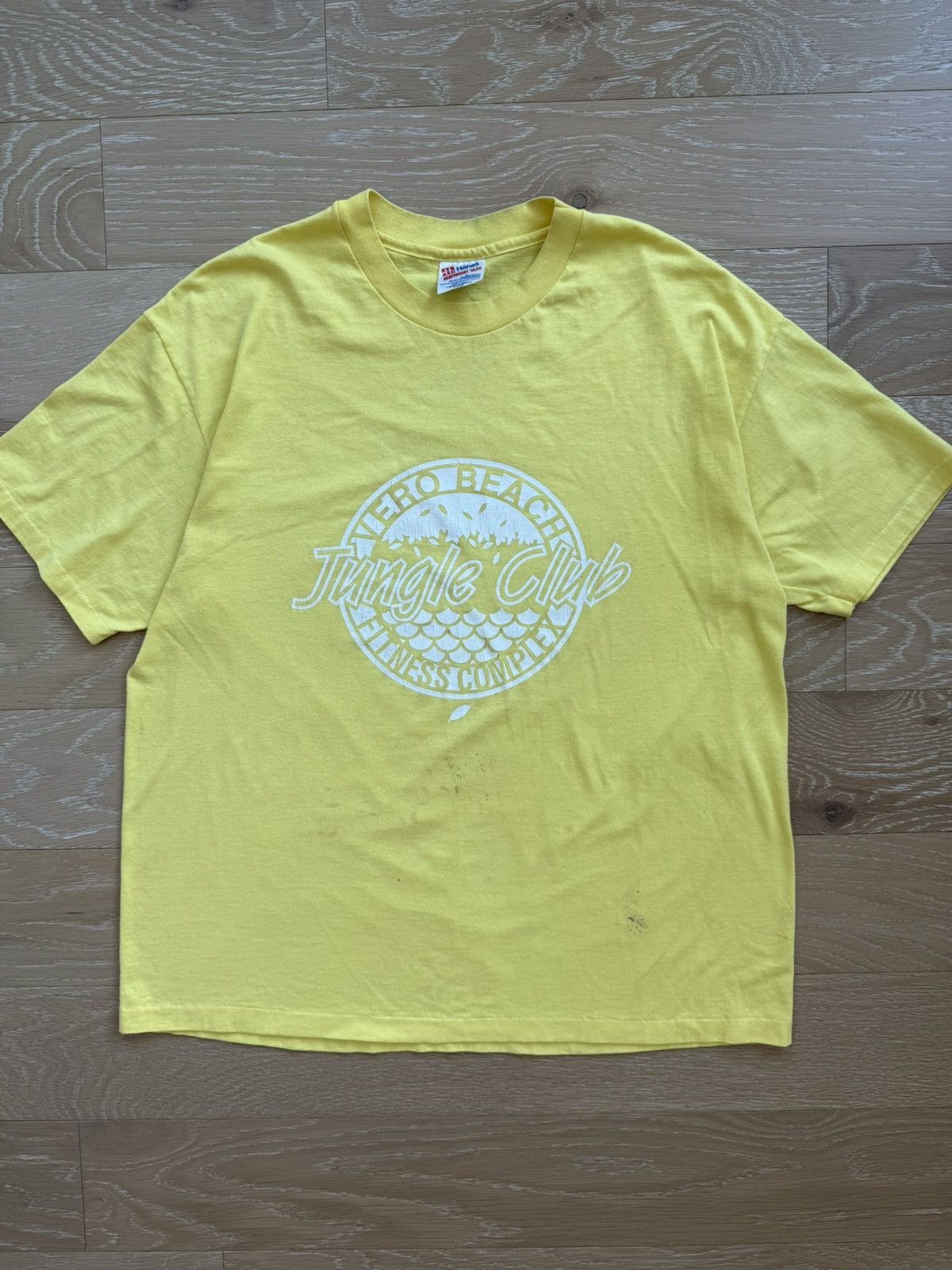 Vintage Vintage Vero Beach Jungle Club Fitness Complex graphic shot Size US XL / EU 56 / 4 - 1 Thumbnail