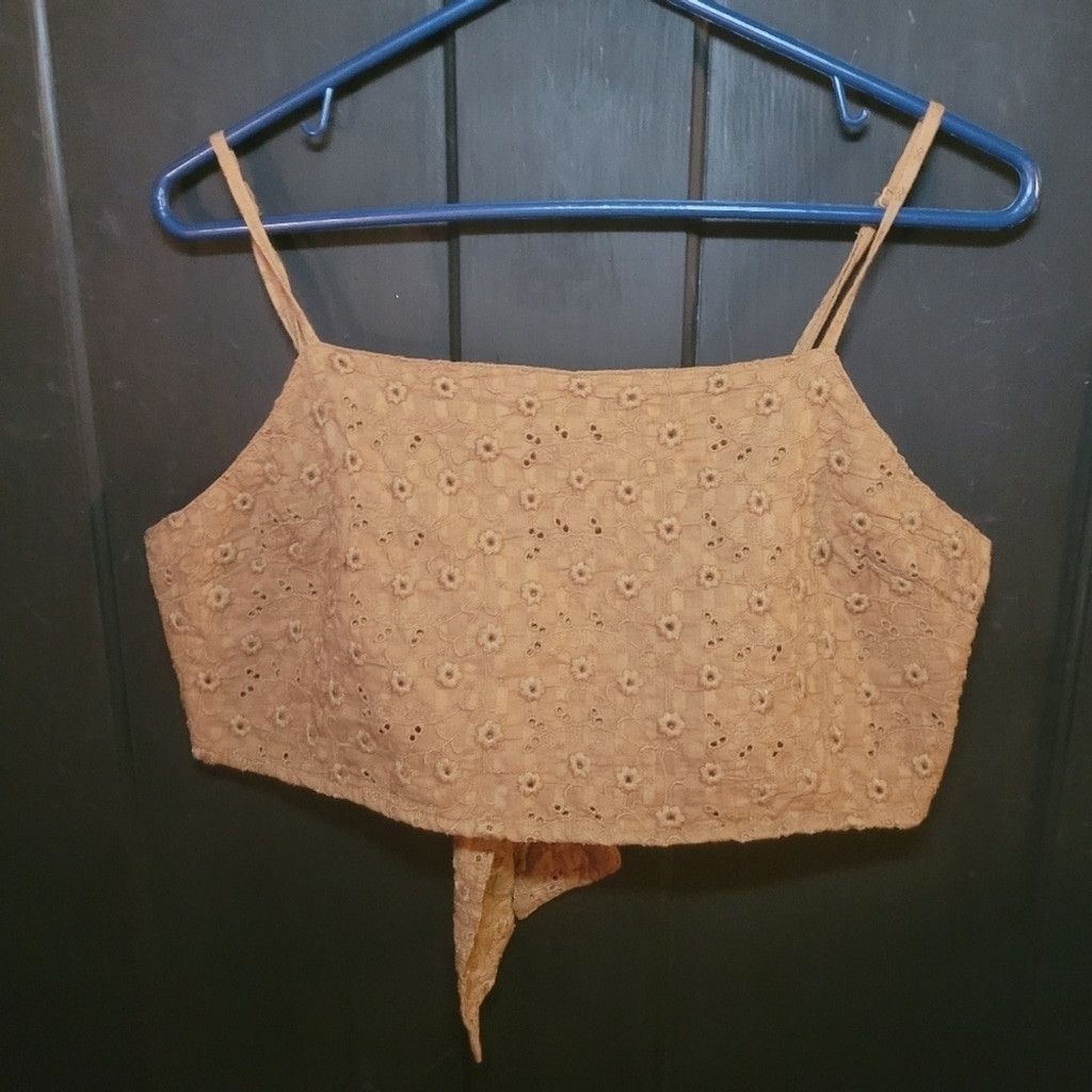 American Eagle Outfitters American Eagle, halter top, NWOT, Size XL Size XL / US 12-14 / IT 48-50 - 1 Thumbnail
