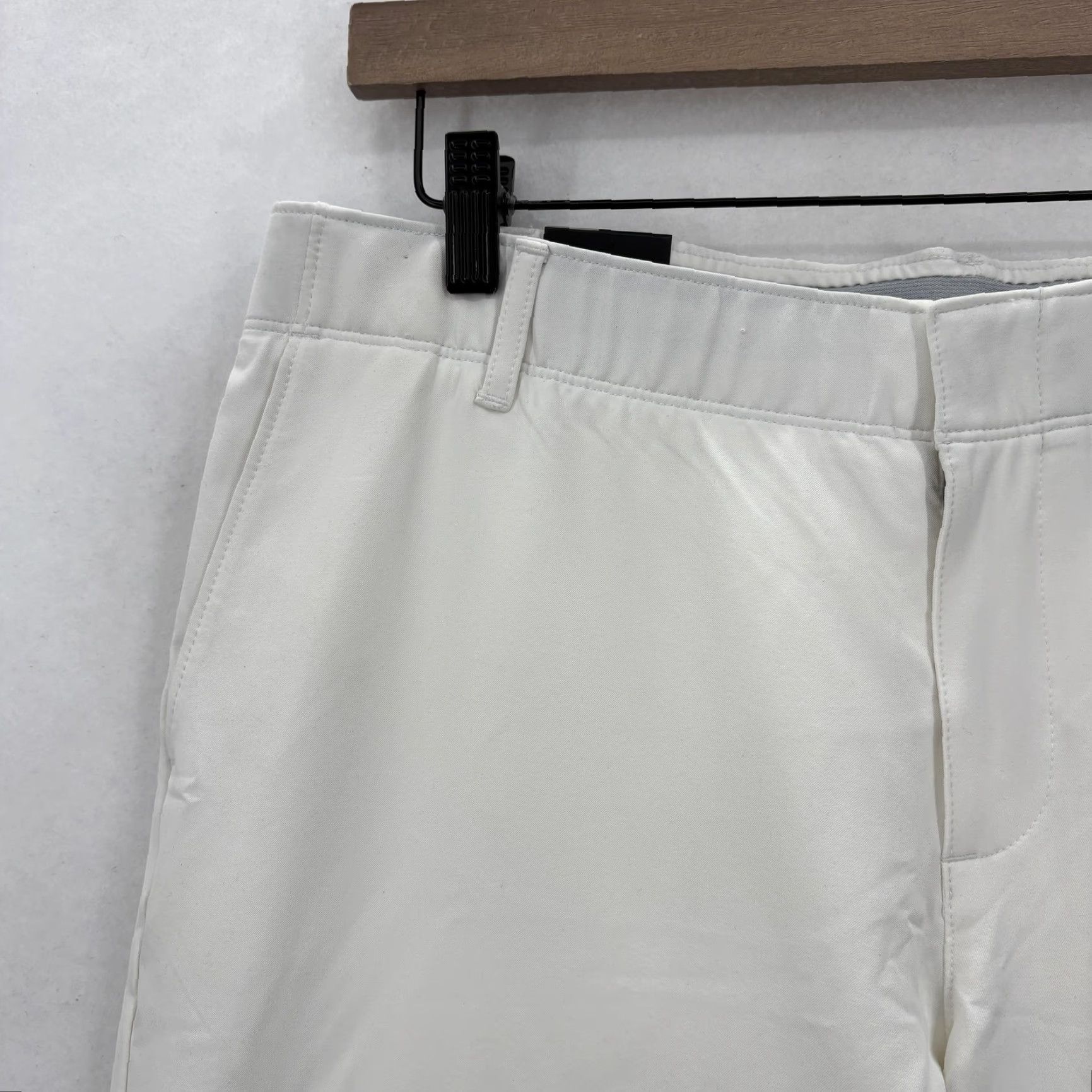Under Armour Under Armour Pants Womens 14 White HeatGear Golf Trousers Stretch Sport Travel Size 36" / US 14 / IT 50 - 3 Thumbnail