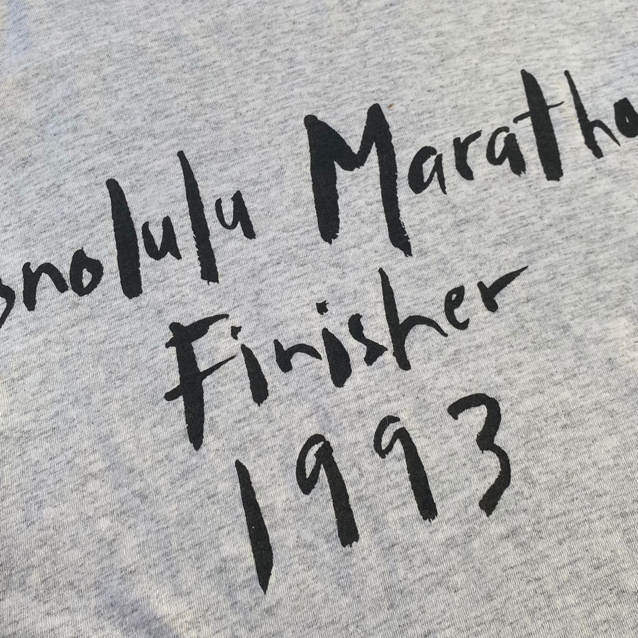 Nike Vintage 90s Nike Marathon Honolulu Finisher 1993 Tshirt Size US L / EU 52-54 / 3 - 4 Thumbnail