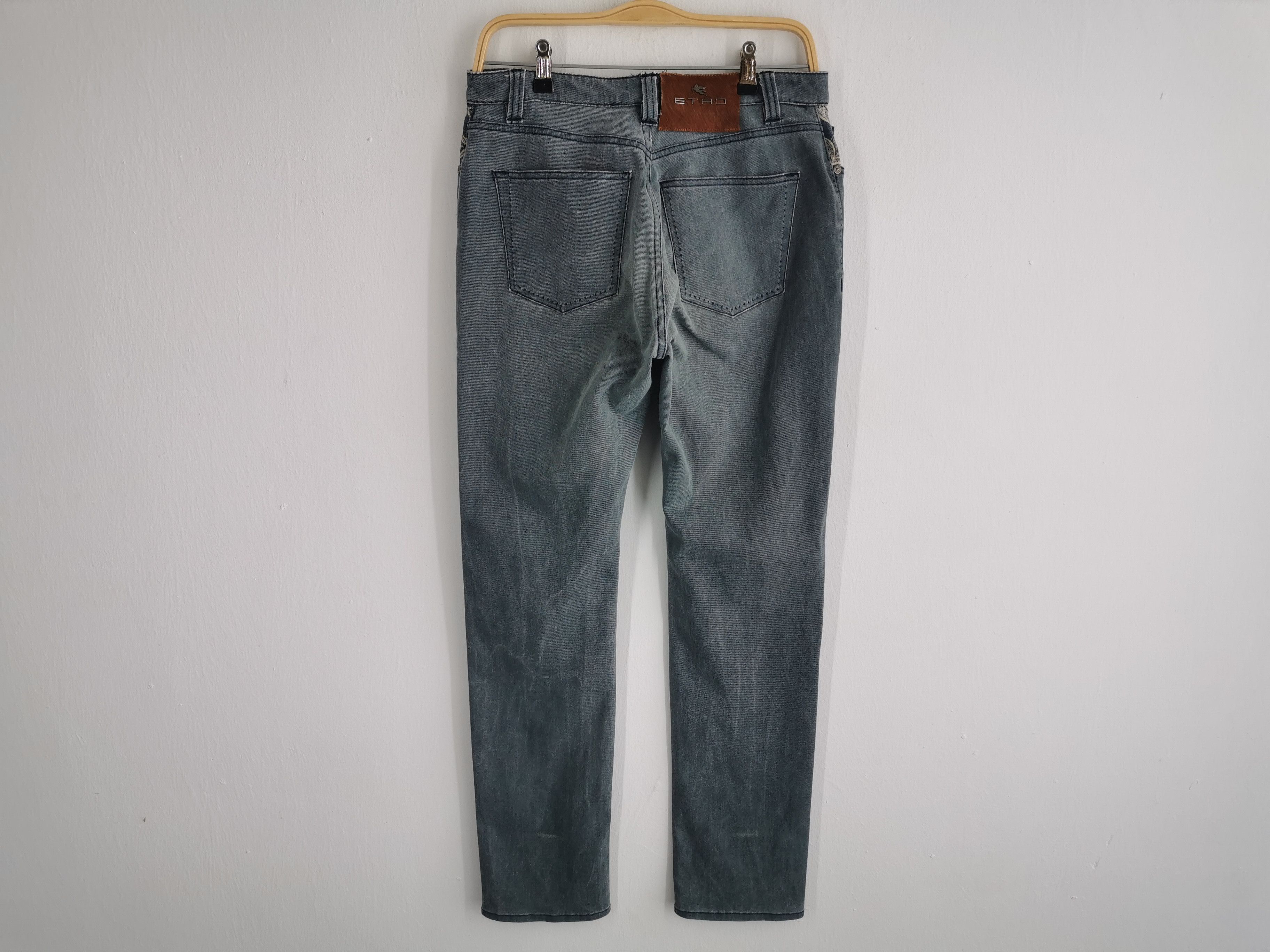 Etro Etro Embroidered Pocket Jeans Made In Italy Size 30 Size US 30 / EU 46 - 3 Thumbnail