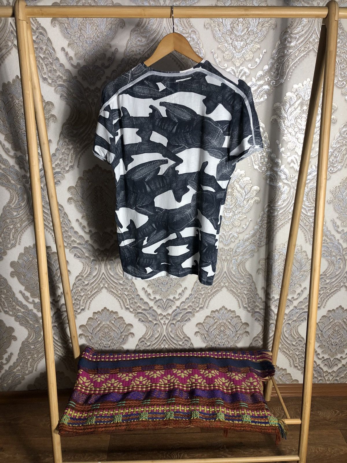 G-Star × Vintage VERY RARE G STAR RAW SHARKS DESIGNER T-SHIRT JAPAN STYLE Y2K Size US M / EU 48-50 / 2 - 7 Thumbnail