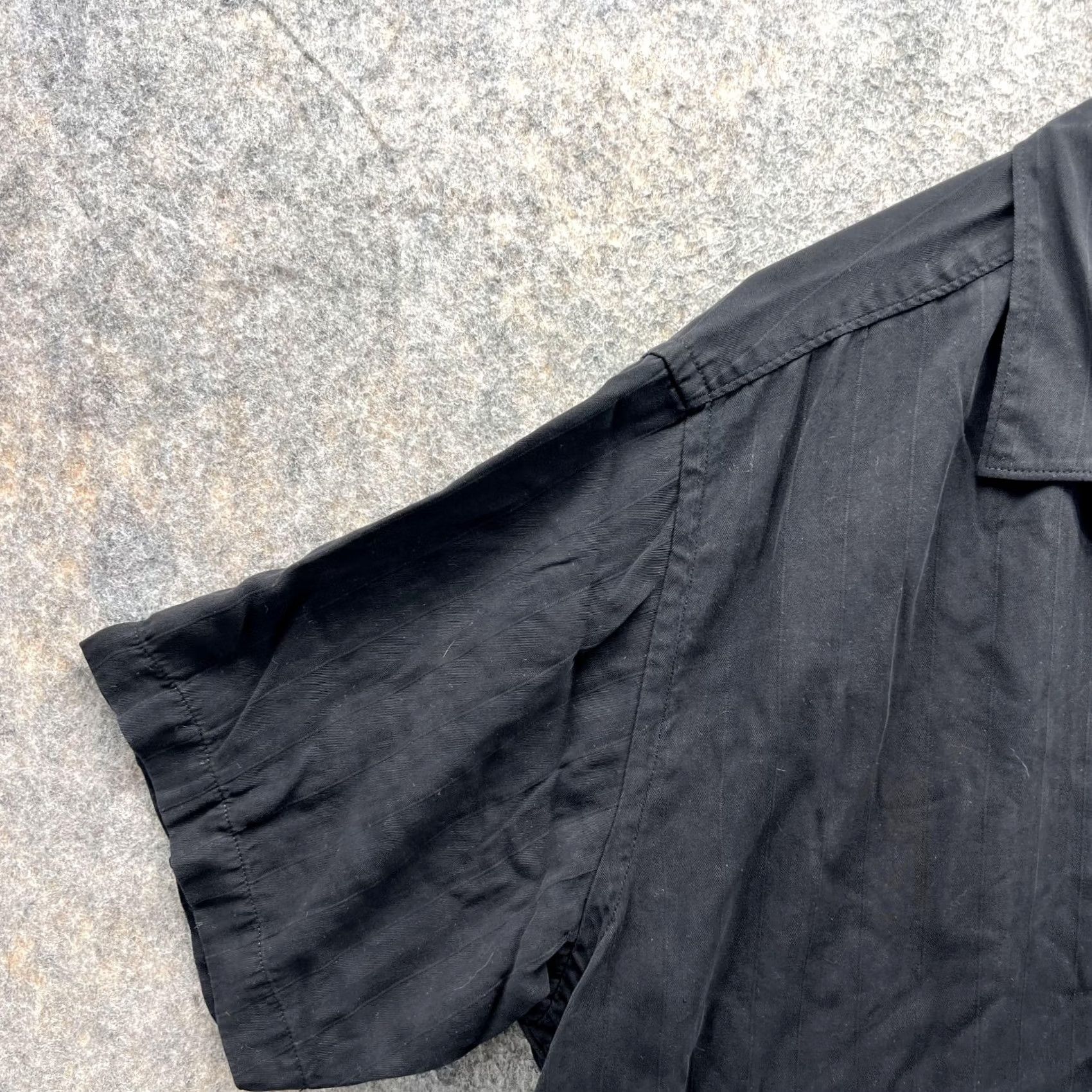 Tommy Bahama VINTAGE? No. Tommy Bahama Shirt Men XL Black Casual Button Down New Year Cheers 2011 Silk Size US XL / EU 56 / 4 - 3 Thumbnail