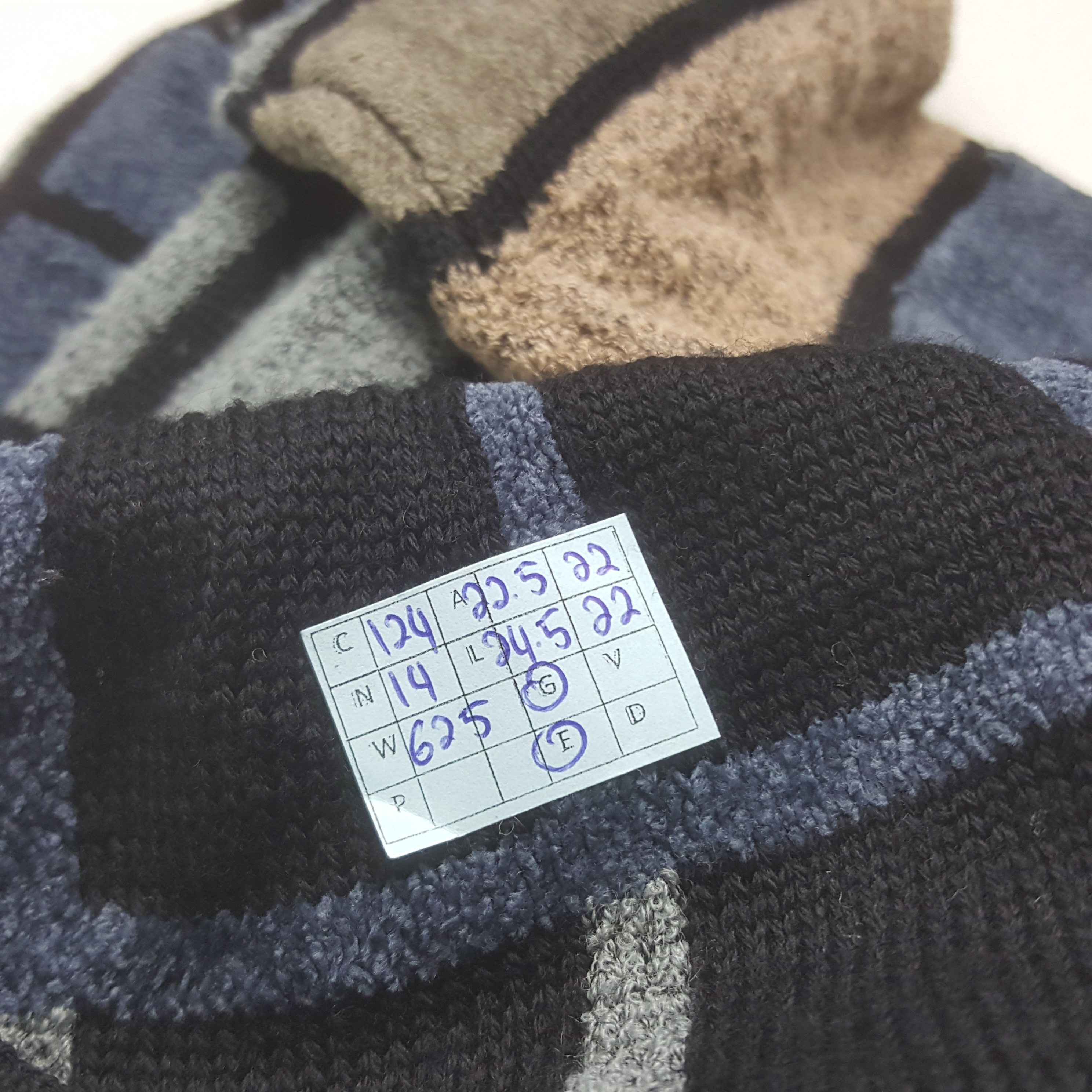 Japanese Brand Vintage RAIKA Winter Knitted Sweatshirt Size US M / EU 48-50 / 2 - 7 Thumbnail