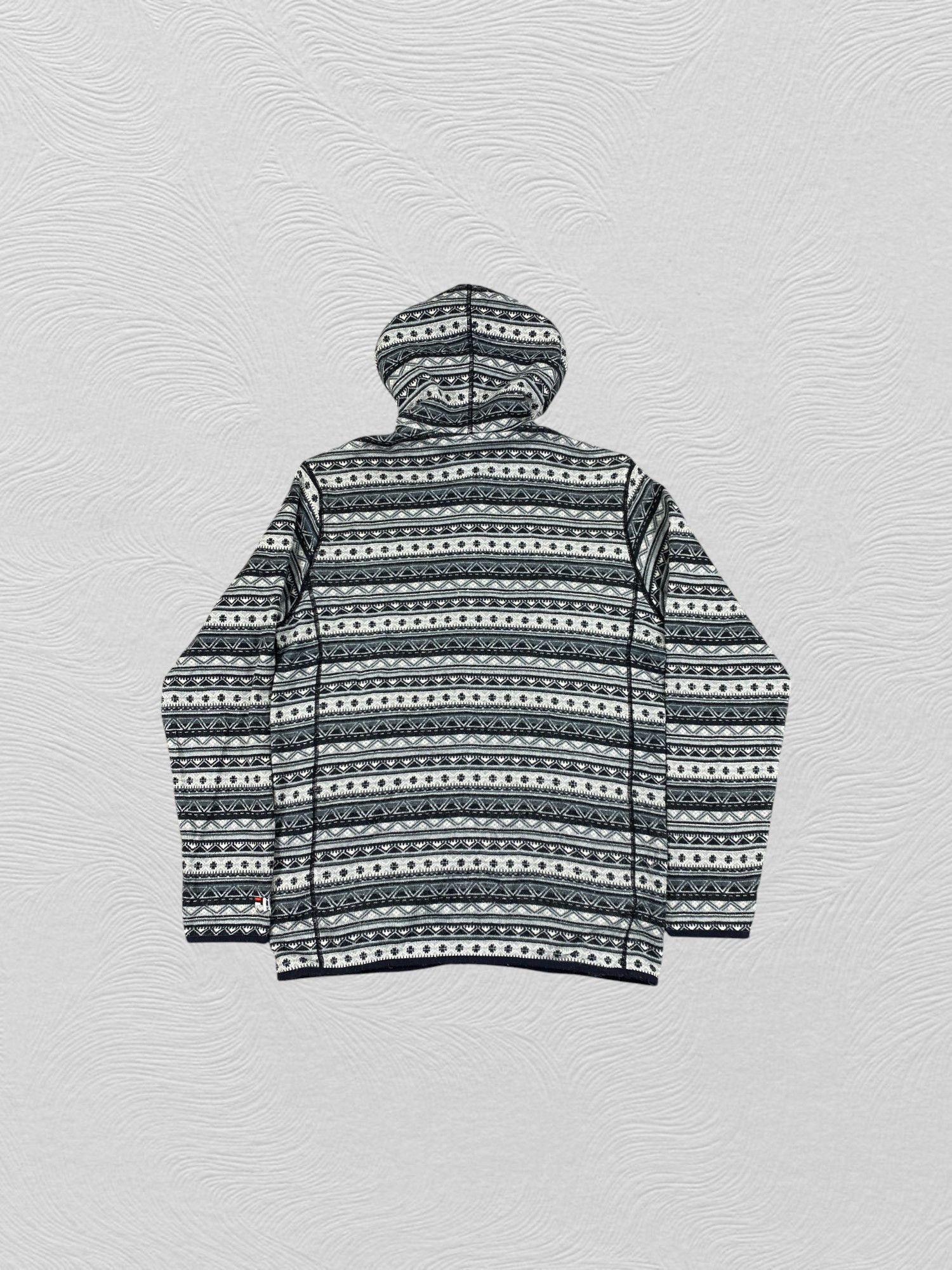 Fila Vintage Fila Pattern Hoodie Fleece Sweater Jacket- J459 Size US S / EU 44-46 / 1 - 2 Thumbnail