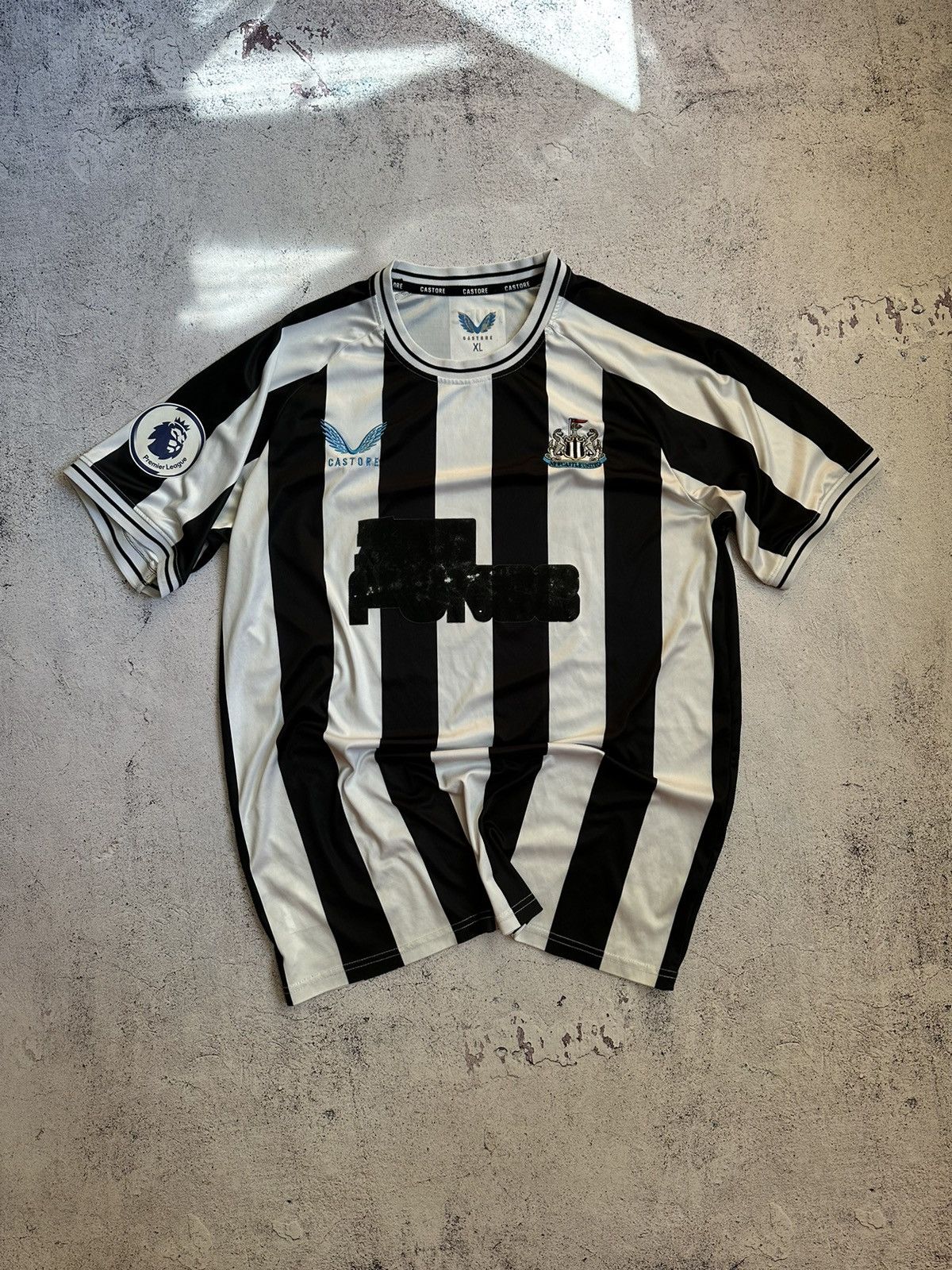 Other Newcastle United Jersey 2021 castore Size US XL / EU 56 / 4 - 1 Thumbnail