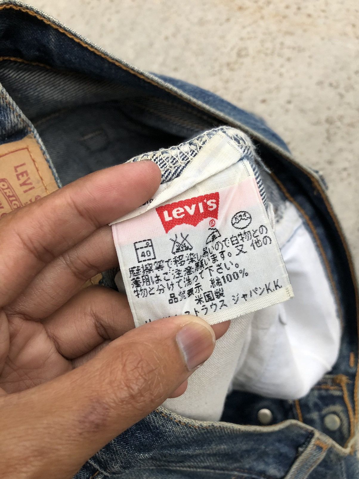 Levi's VINTAGE 90s LEVIS 501 DIRTY DISTRESSED DENIM Size US 28 / EU 44 - 2 Thumbnail