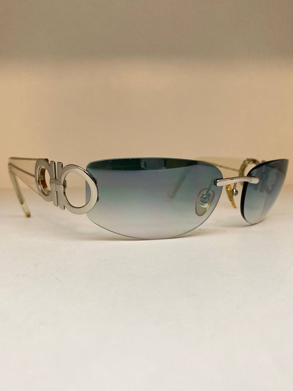 Salvatore Ferragamo Logo Shield Rimless Glasses Salvatore Ferragamo | Accessories | Salvatore Ferragamo Logo  main image 4