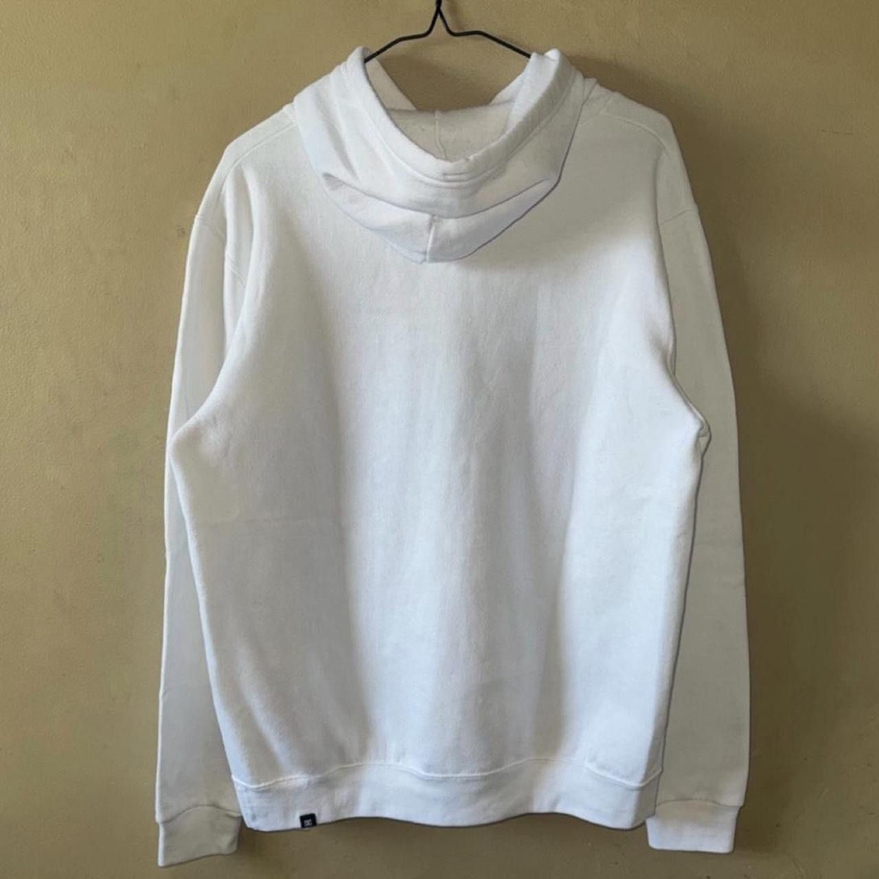 Vintage Y2K DC Shoe Co. USA Pullover Skate Hoodie White / Black Size US S / EU 44-46 / 1 - 2 Thumbnail
