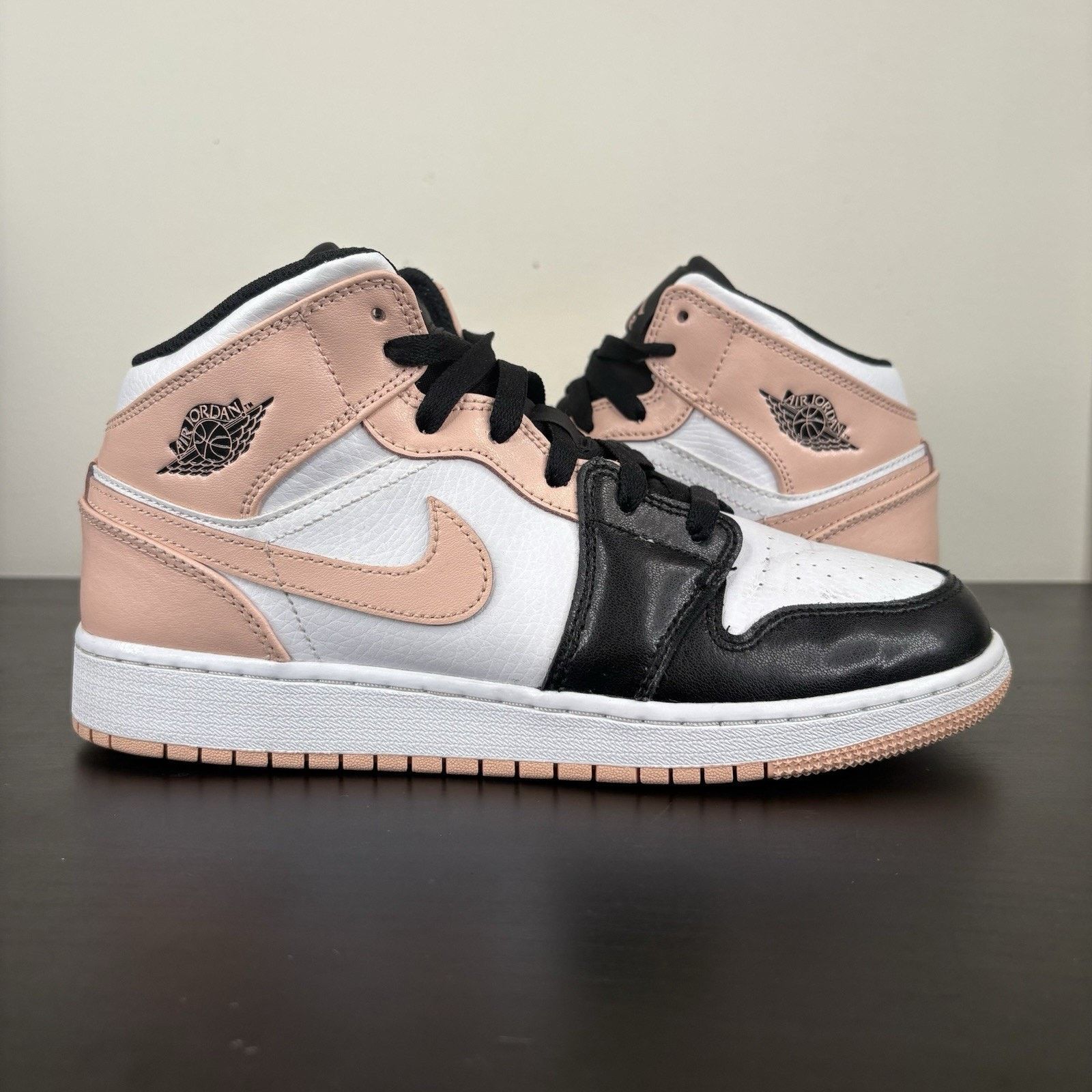 Nike Size 6.5Y/8W - Jordan Air 1 Mid GS White/Black/Crimson Tint Size US 8 / IT 38 - 1 Thumbnail