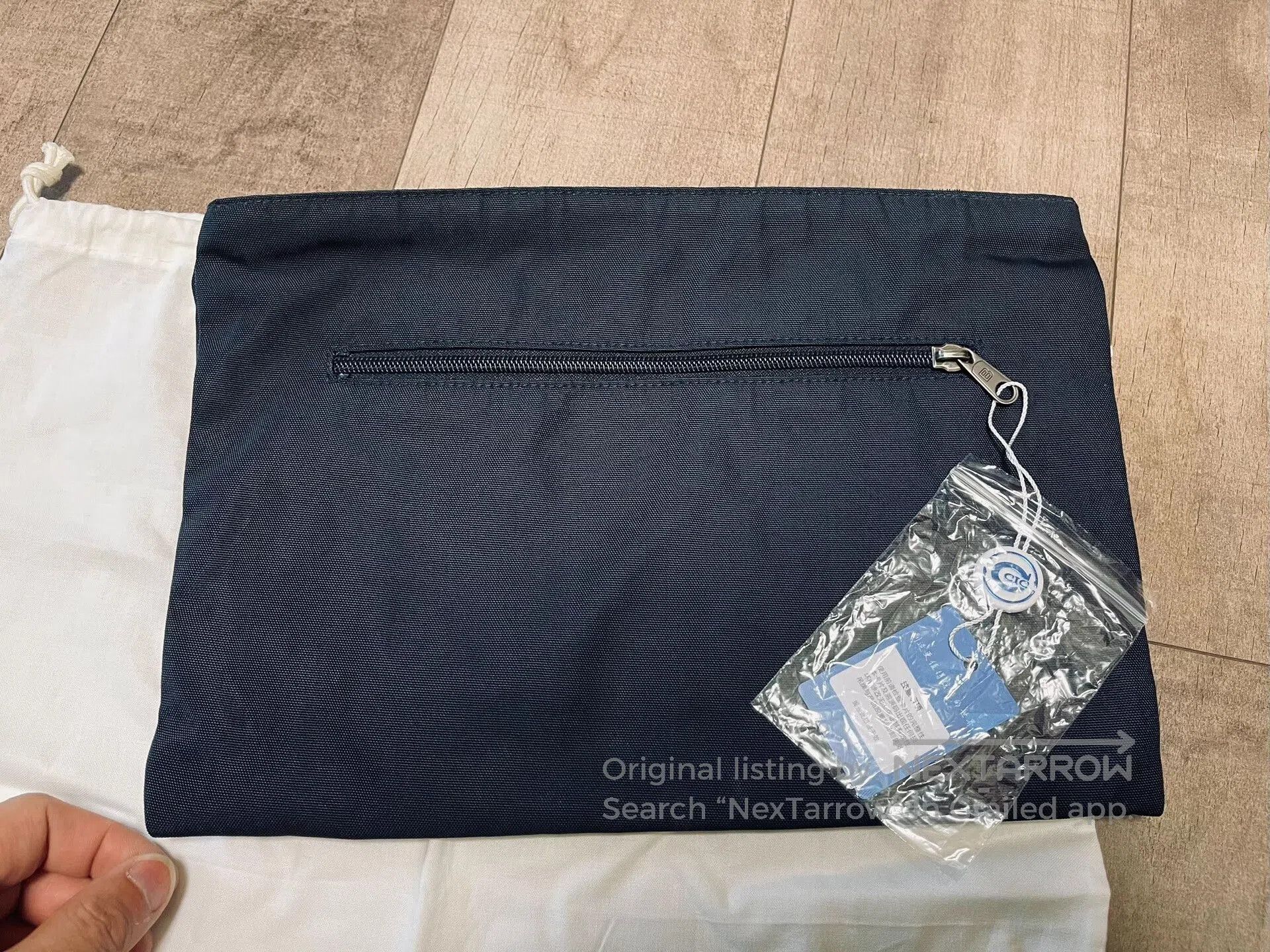 Balenciaga Balenciaga Classic Nylon Clutch Bag. Size ONE SIZE - 3 Thumbnail