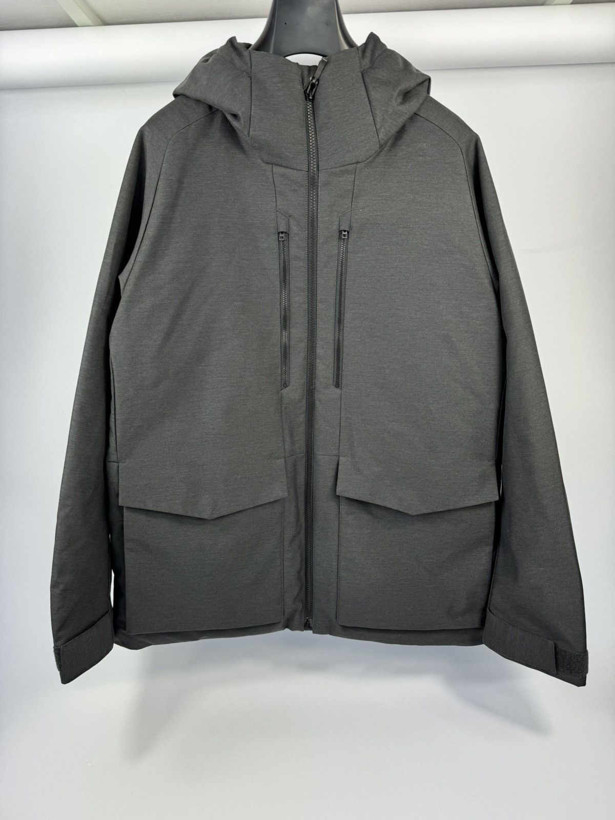 image of Uniqlo Zip Up Hooded Jacket in Grey, Men's (Size Large)