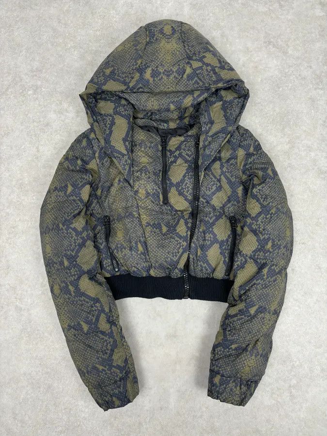 Pierre Balmain FW2012 Pierre Balmain Khaki Snake Cropped Asymmetrical Puffer Jacket Size S / US 4 / IT 40 - 1 Thumbnail