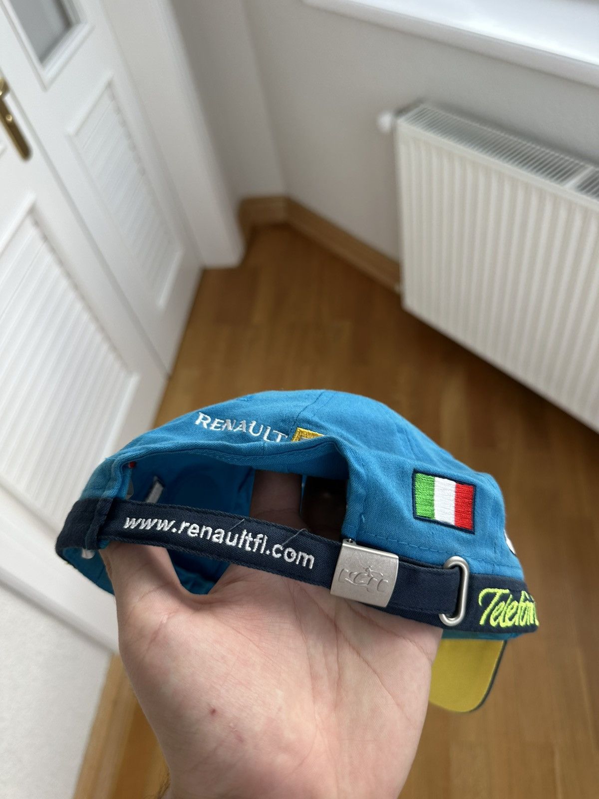 Formula 1 Renault F1 World Champions Cap 2005-2006 Team Spirit Size ONE SIZE - 7 Thumbnail