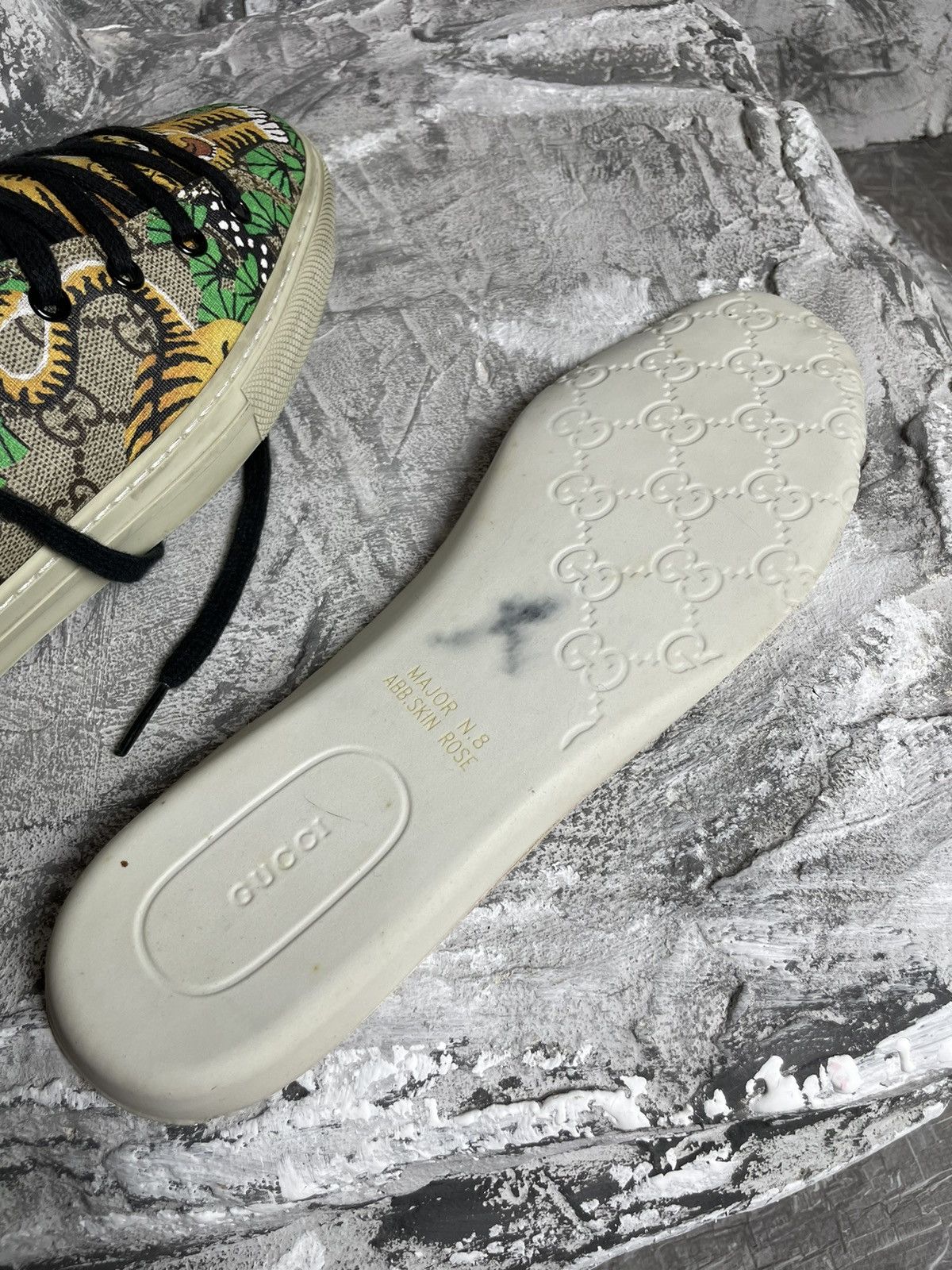 Gucci Gucci GG Supreme Bengal Tiger Hi Top Sneakers Size 8G Size US 8 / EU 41 - 13 Thumbnail