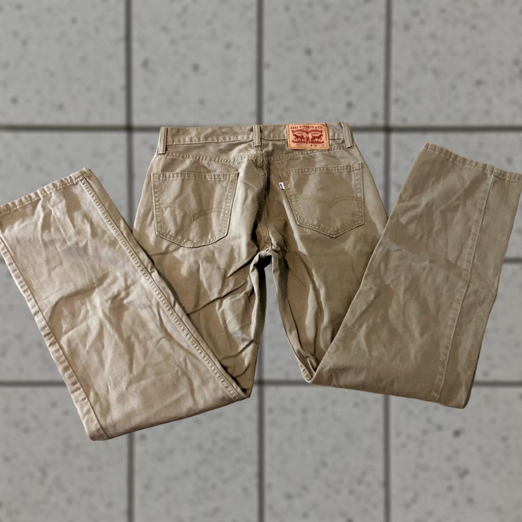 Levi's VINTAGE Levi's 505 Jeans Straight Pants 30x32 Beige Mens Regular Jeans 30 32 31 90s Size US 30 / EU 46 - 1 Thumbnail