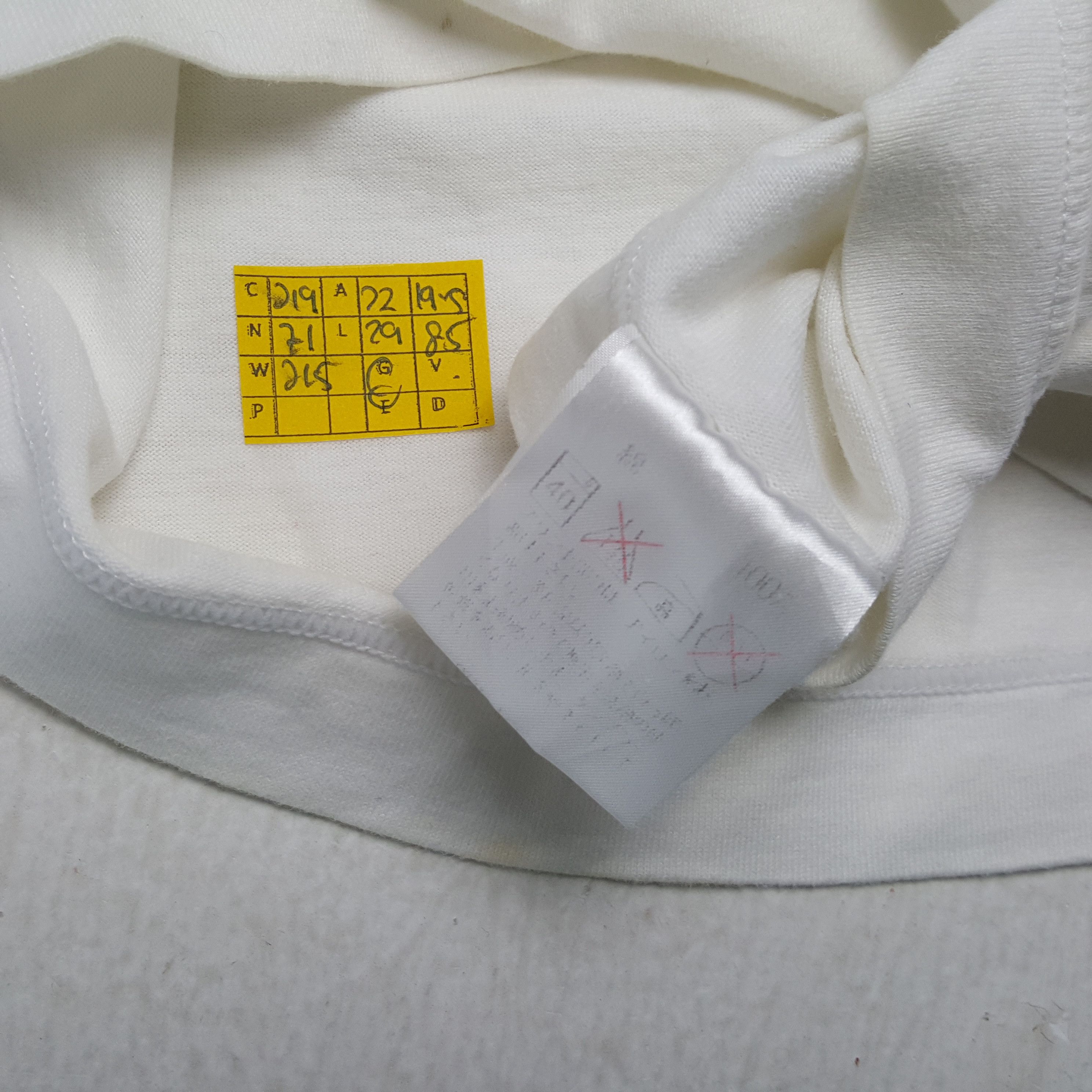 Japanese Brand × Moschino × Vintage Vintage MOSCHINO Japanese Fashion Brand T-Shirts Size US L / EU 52-54 / 3 - 4 Thumbnail