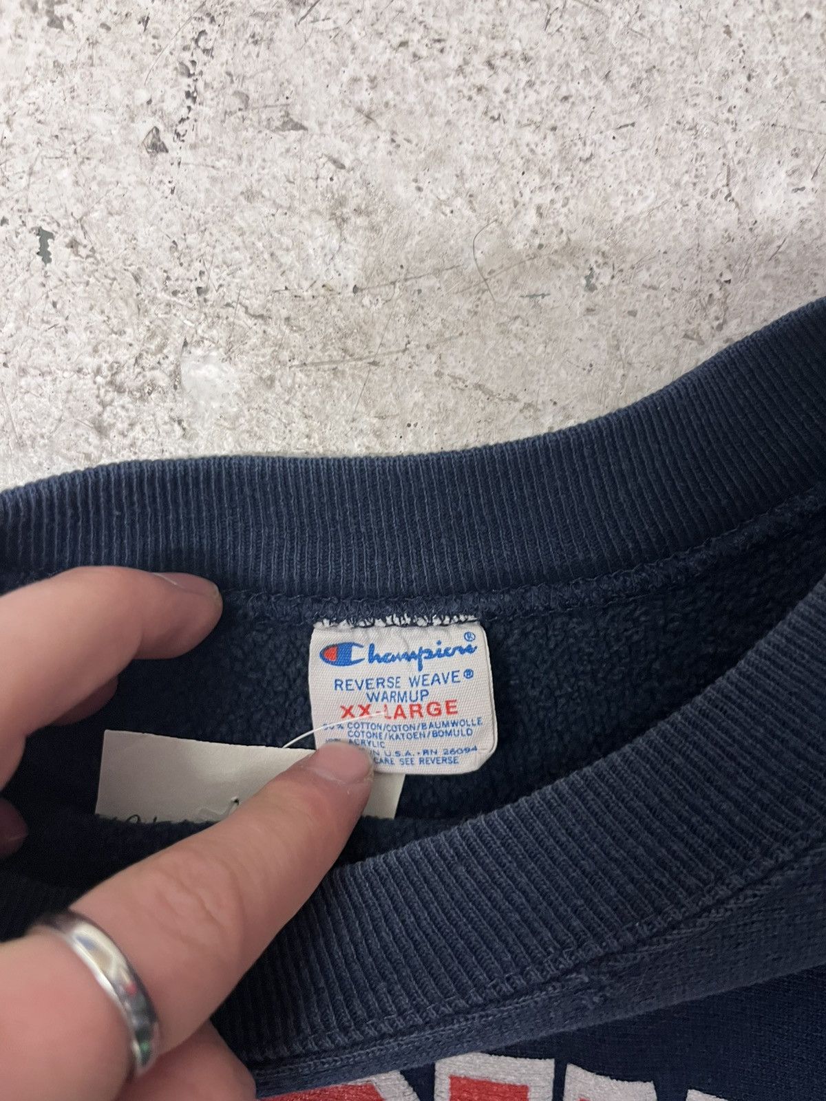 Champion Vintage navy blue champion reverse weave sweatshirt Size US XXL / EU 58 / 5 - 3 Thumbnail