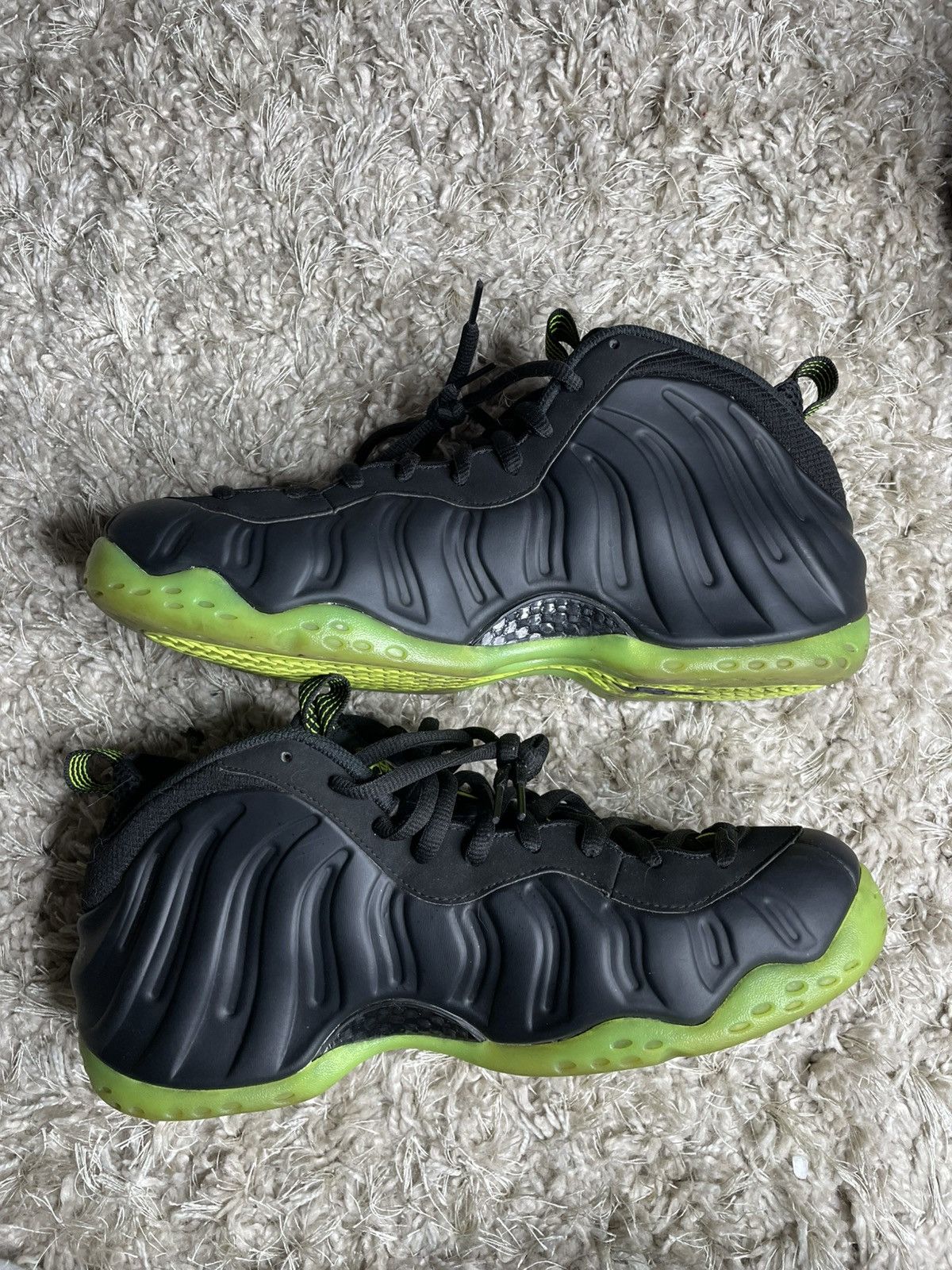 Nike Nike Air Foamposite One Black Volt Size US 11 / EU 44 - 3 Thumbnail